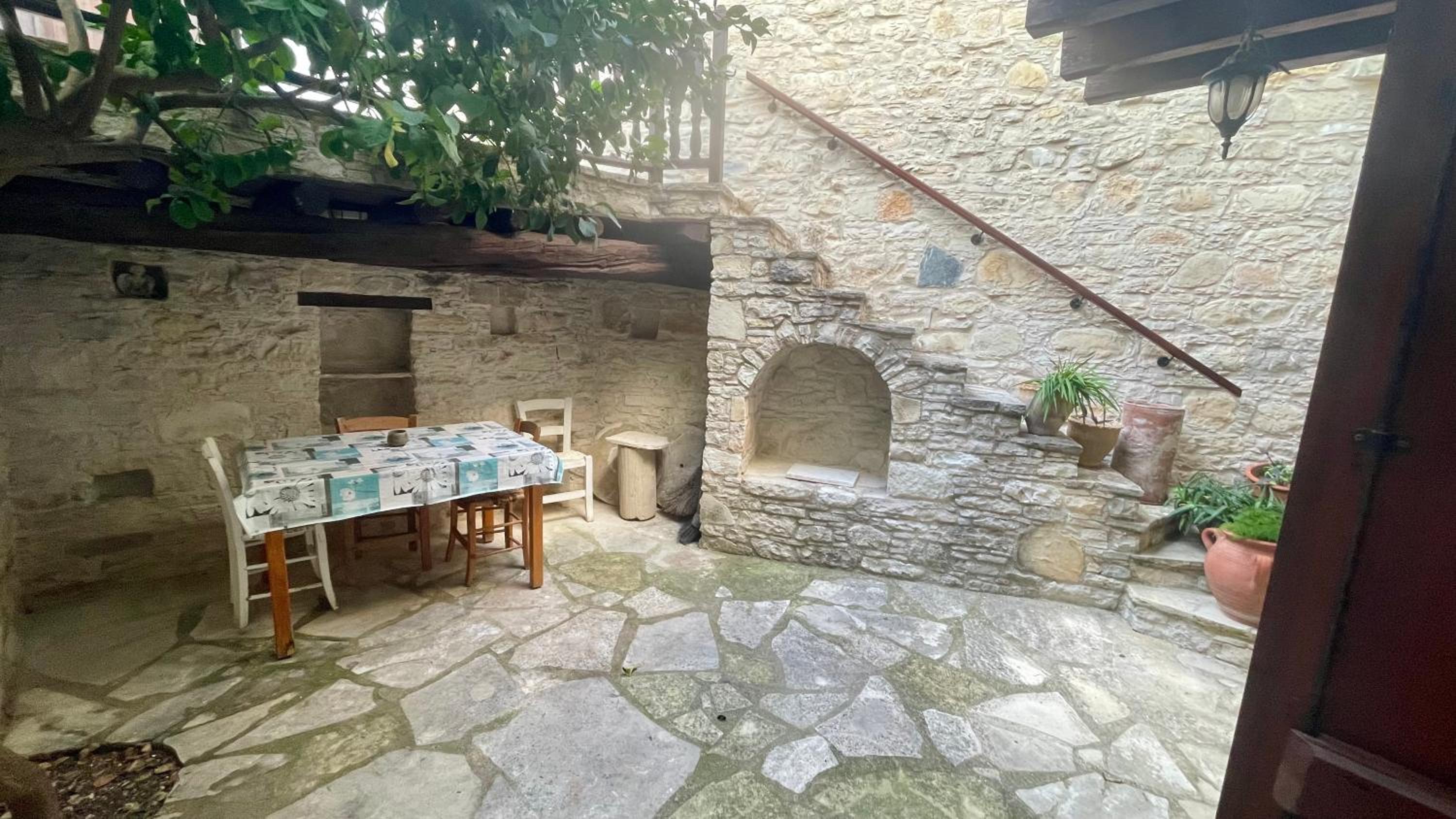 Juliet Suite by TrulyCyprus