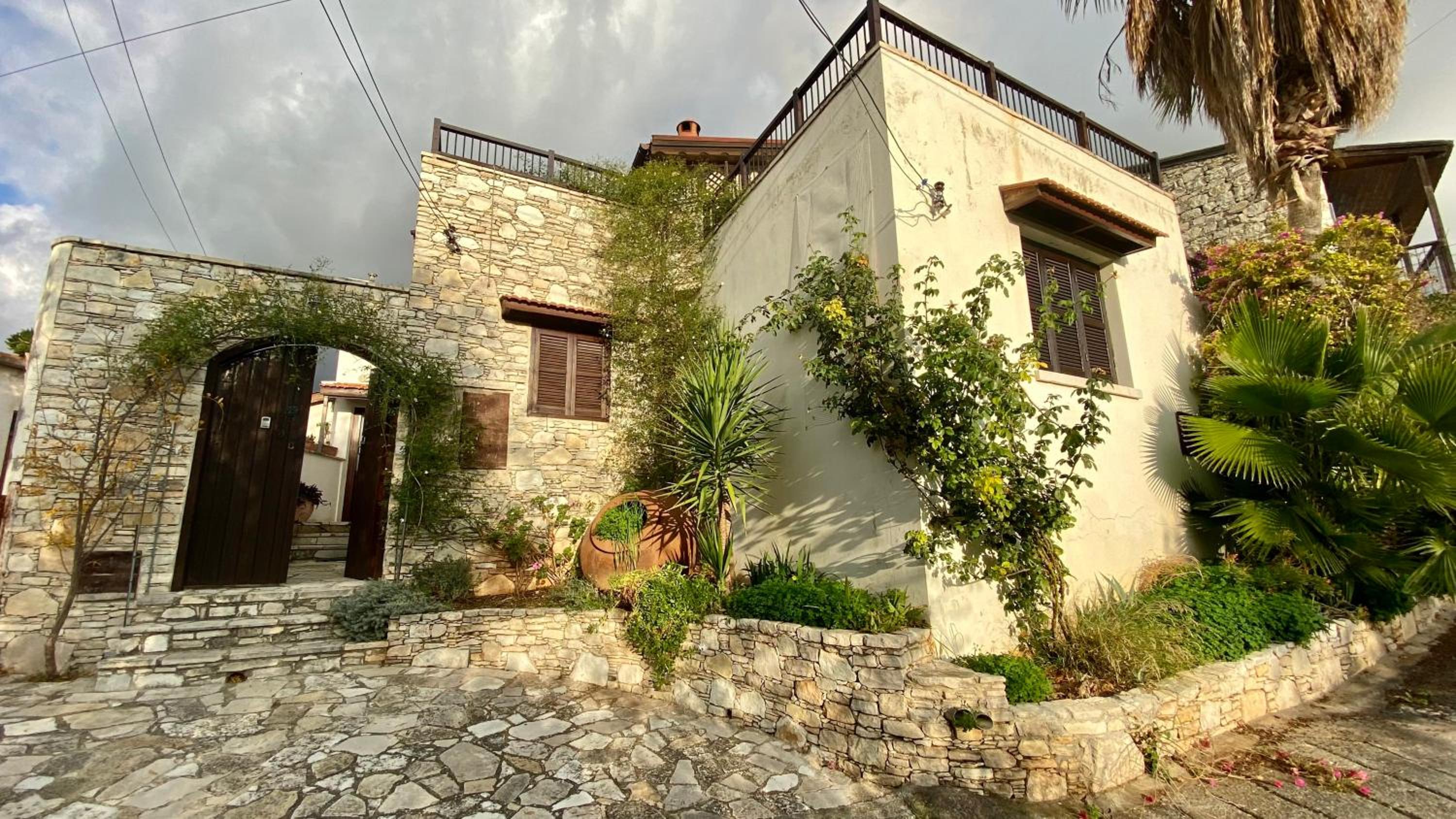 Juliet Suite by TrulyCyprus