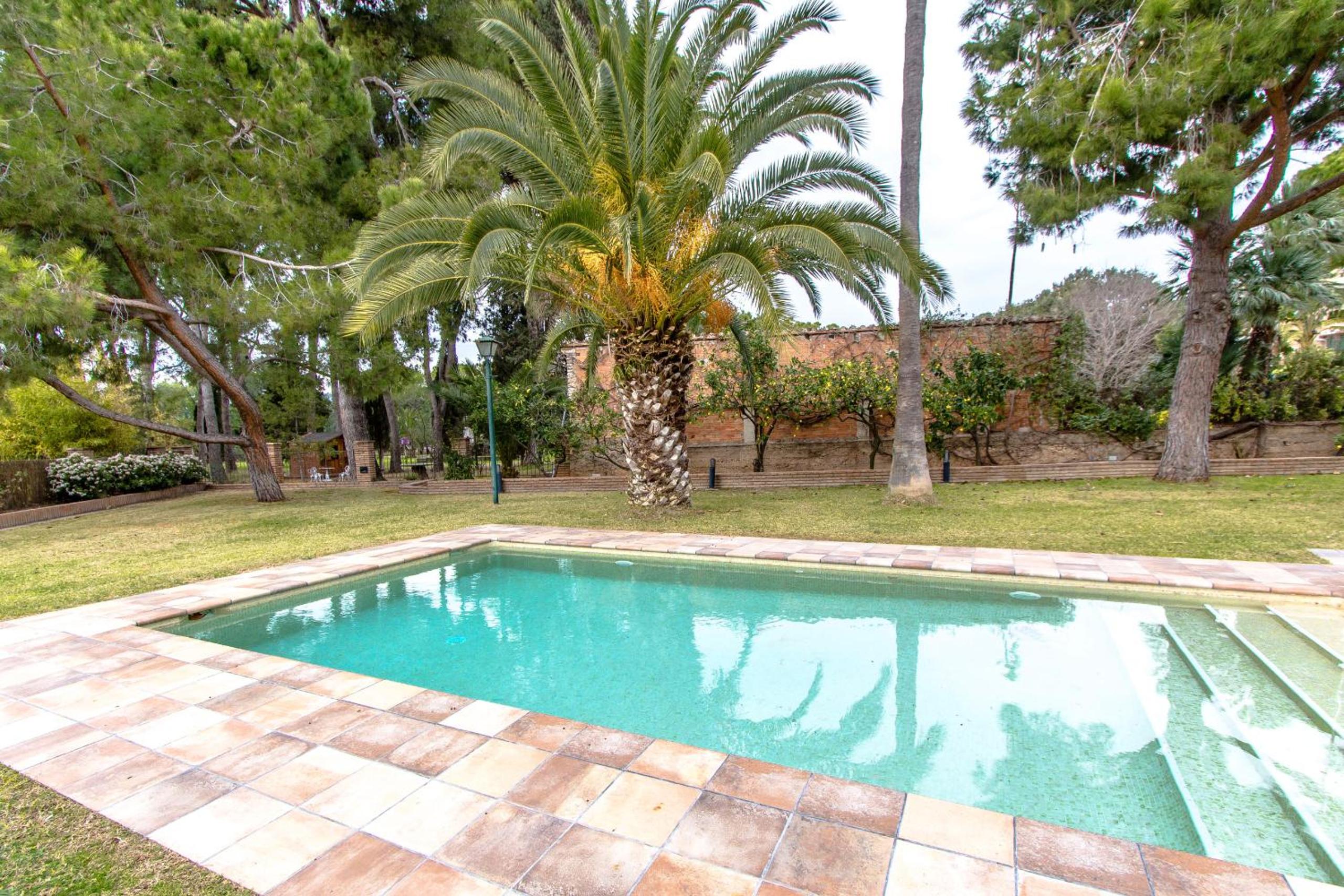 Catalunya Casas Timeless Elegance near Barcelona, 14 min to beach view 2