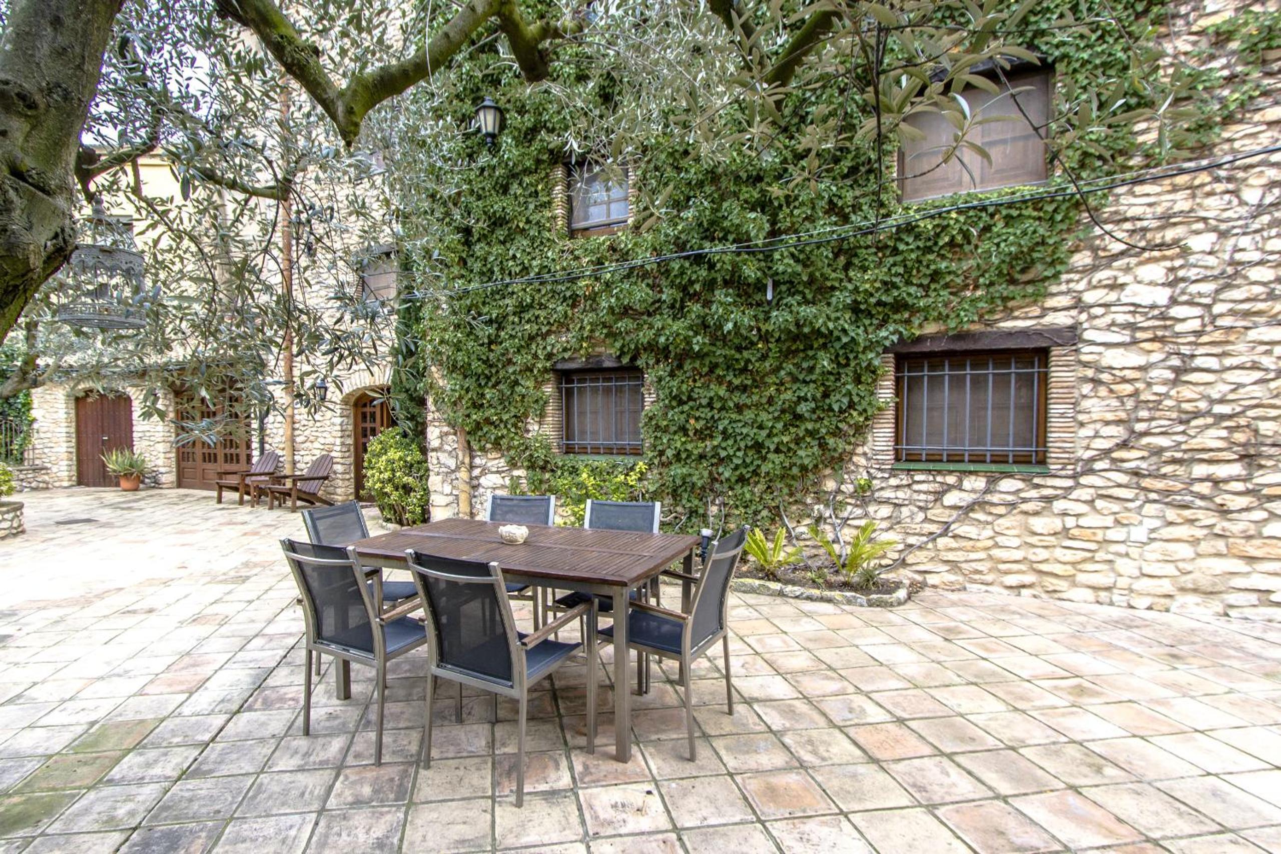 Catalunya Casas Timeless Elegance near Barcelona, 14 min to beach view 5