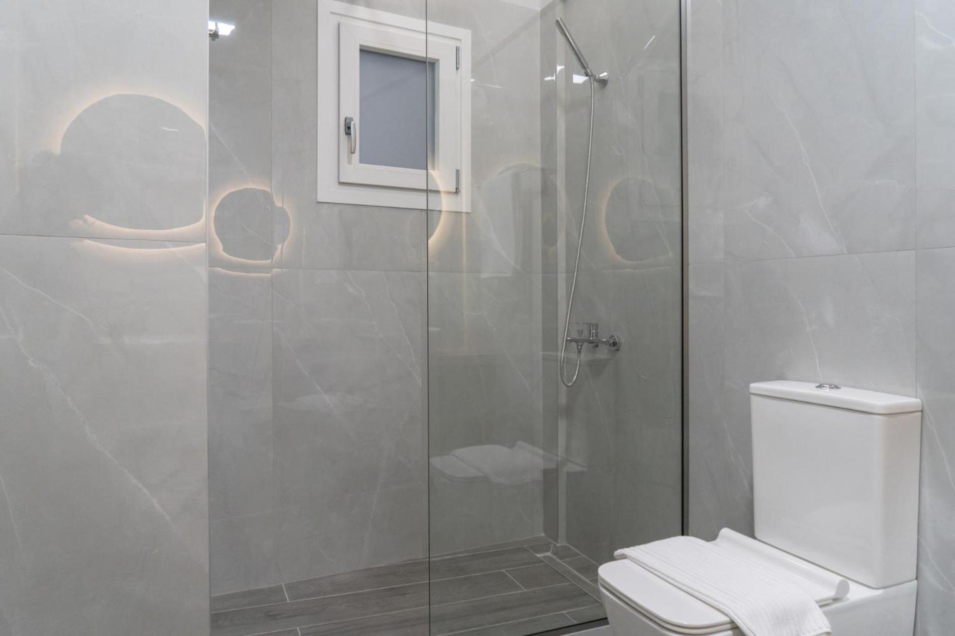 Nisimos Modern Apartment