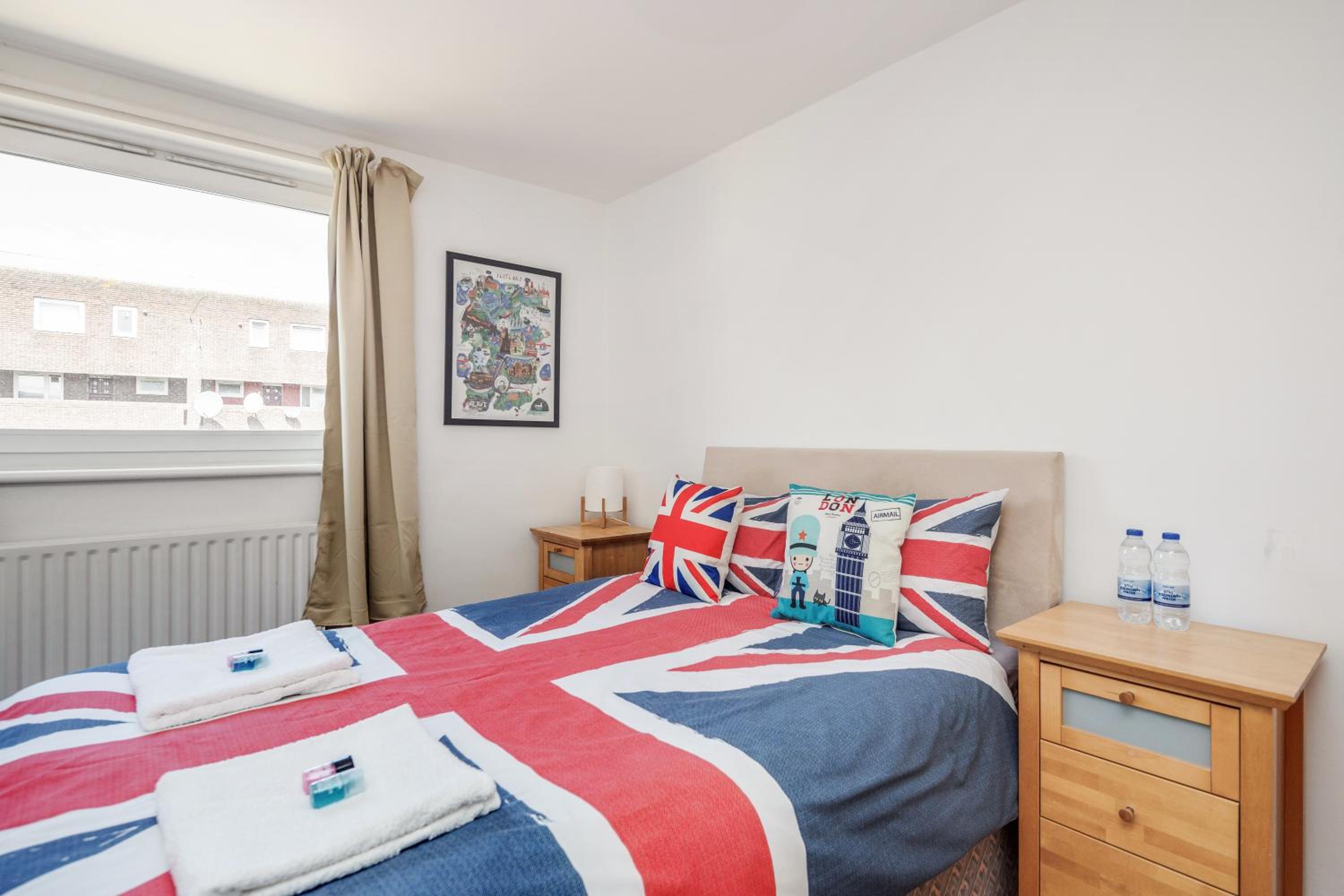 4-bedroom flat near BigBen,Parliament & London Eye