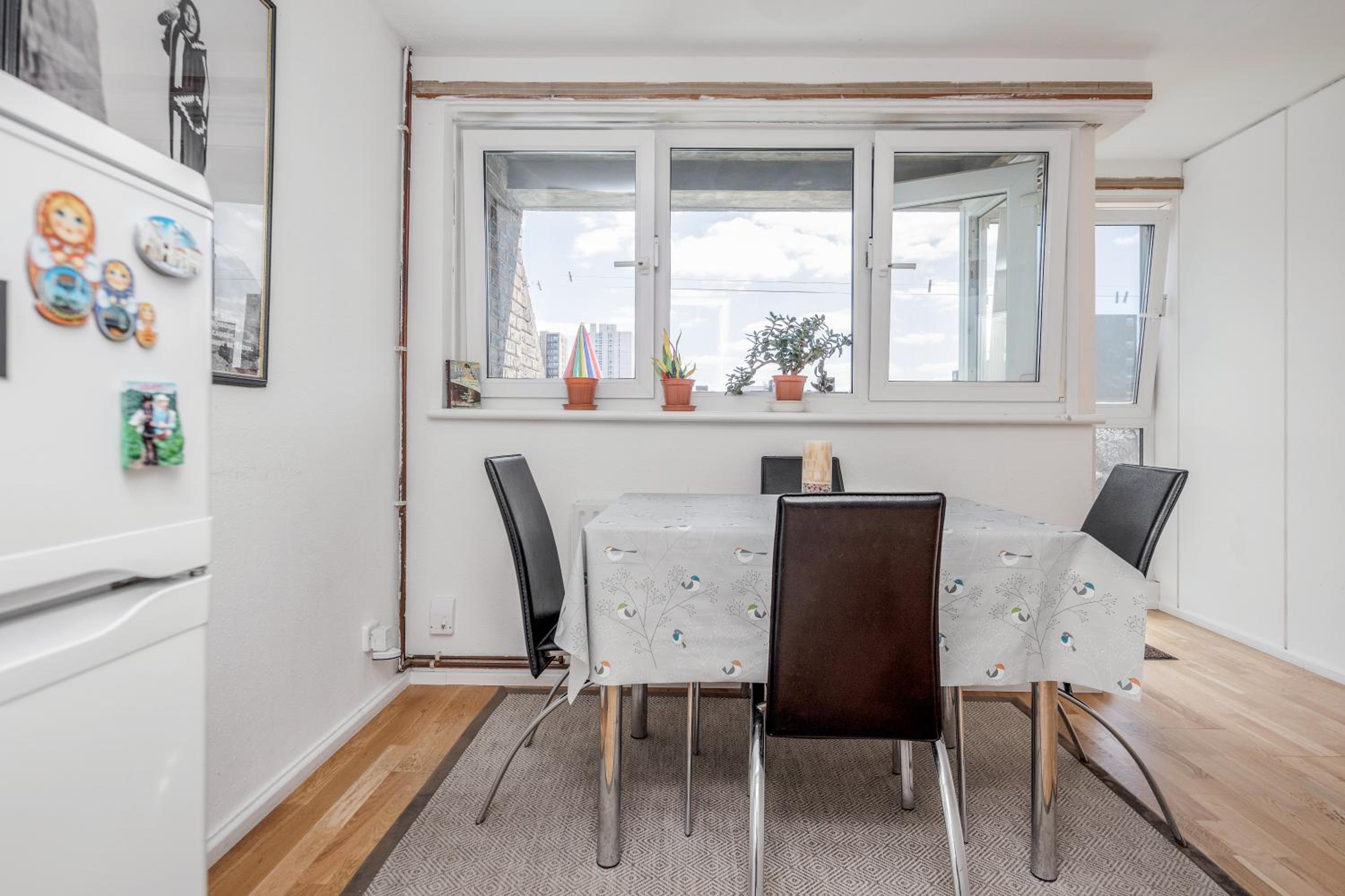 4-bedroom flat near BigBen,Parliament & London Eye