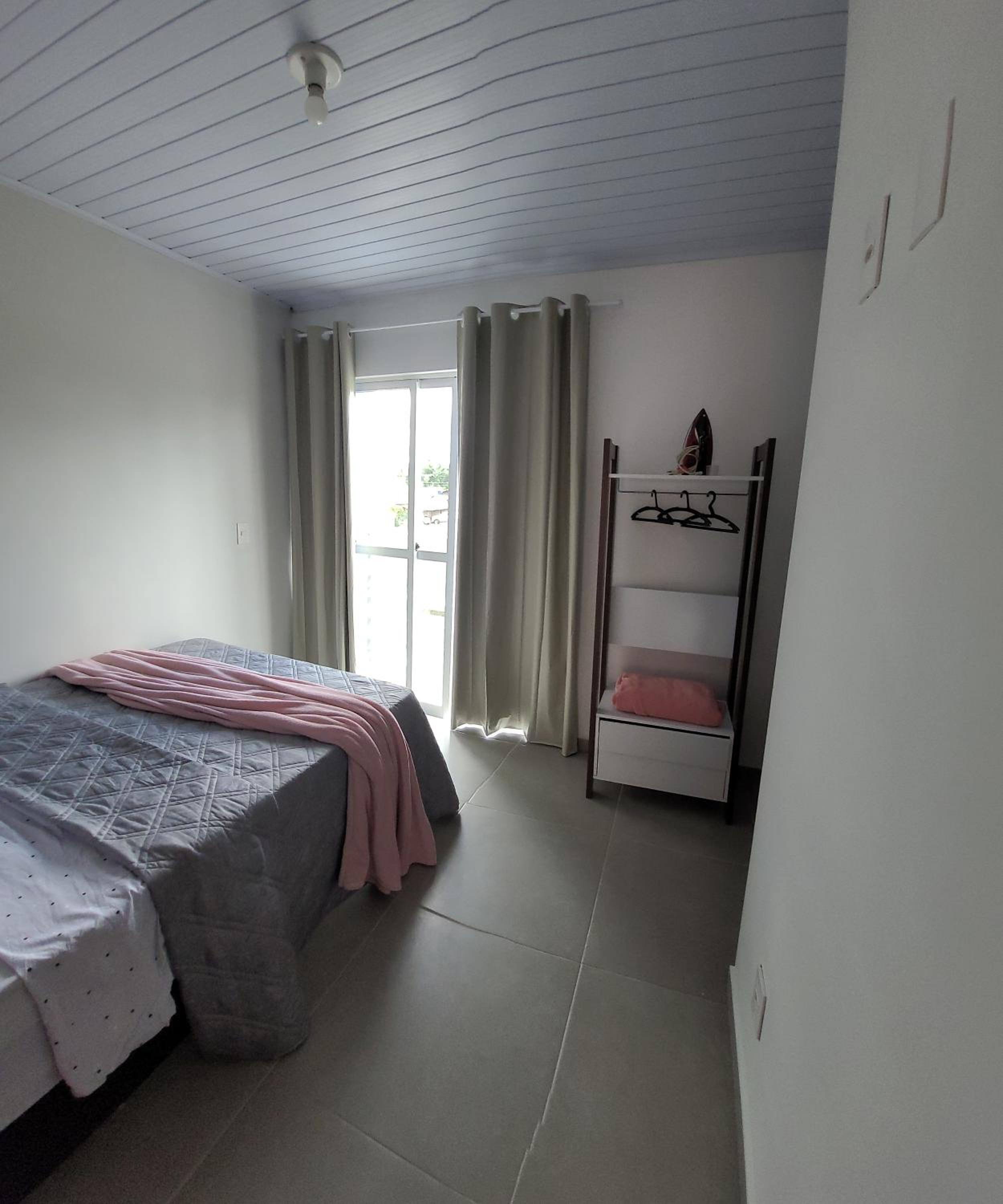 Sobrado em ótima localização.