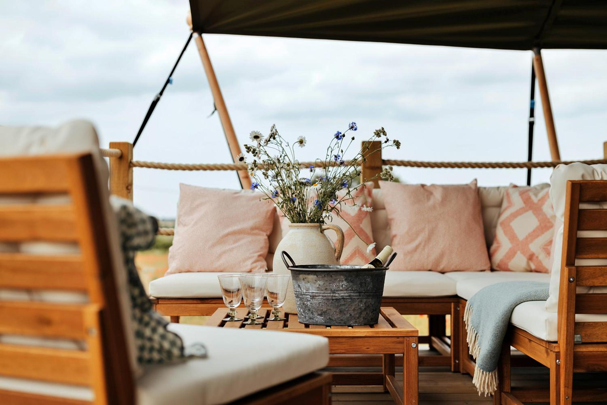 balance & terrace