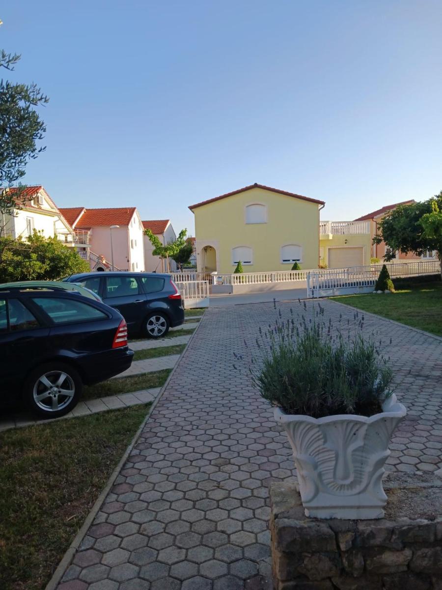 Villa Pera Apartment Klein view 5