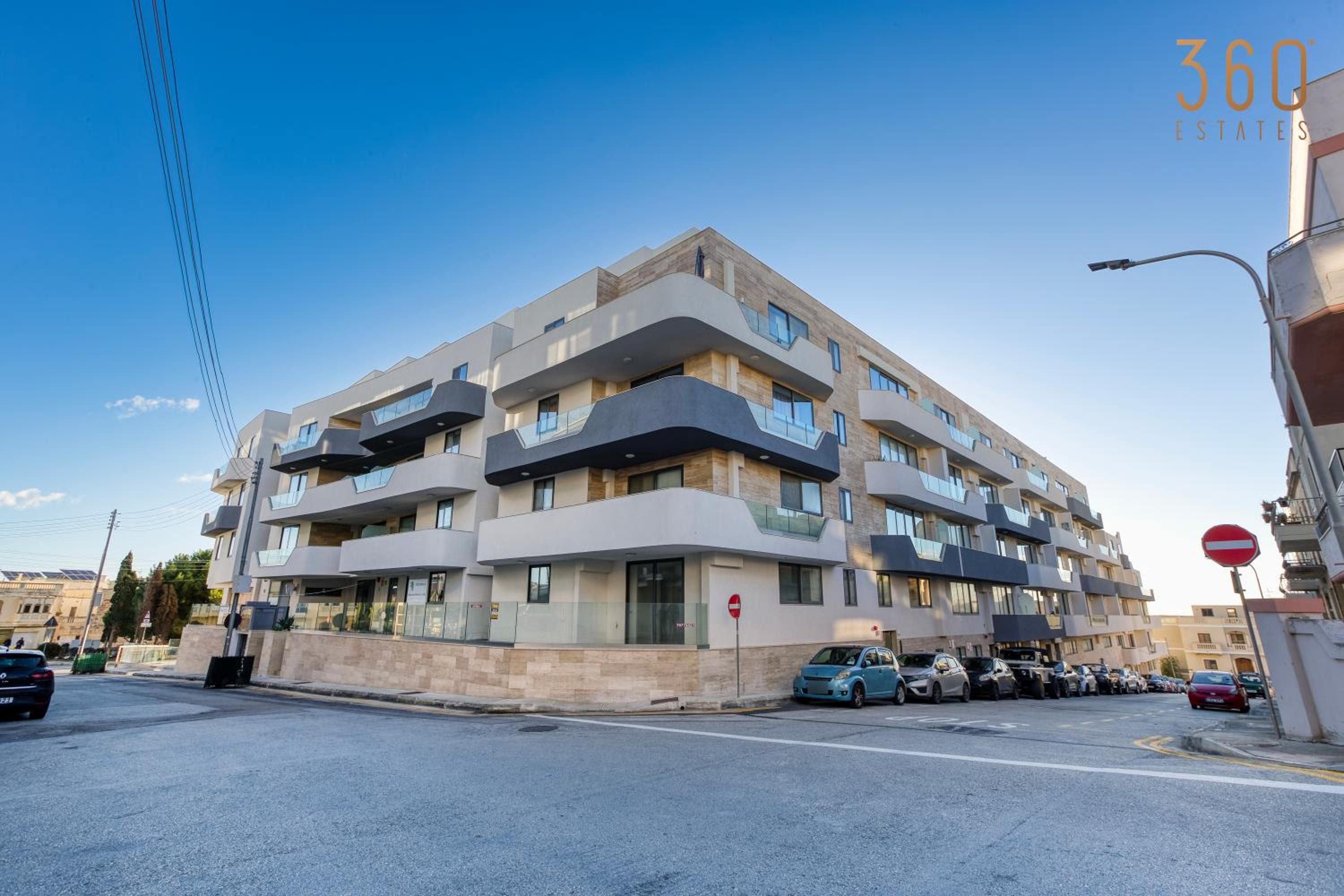 Relaxing 2BR home with Private Balcony in Mellieha by 360 Estates photo 5