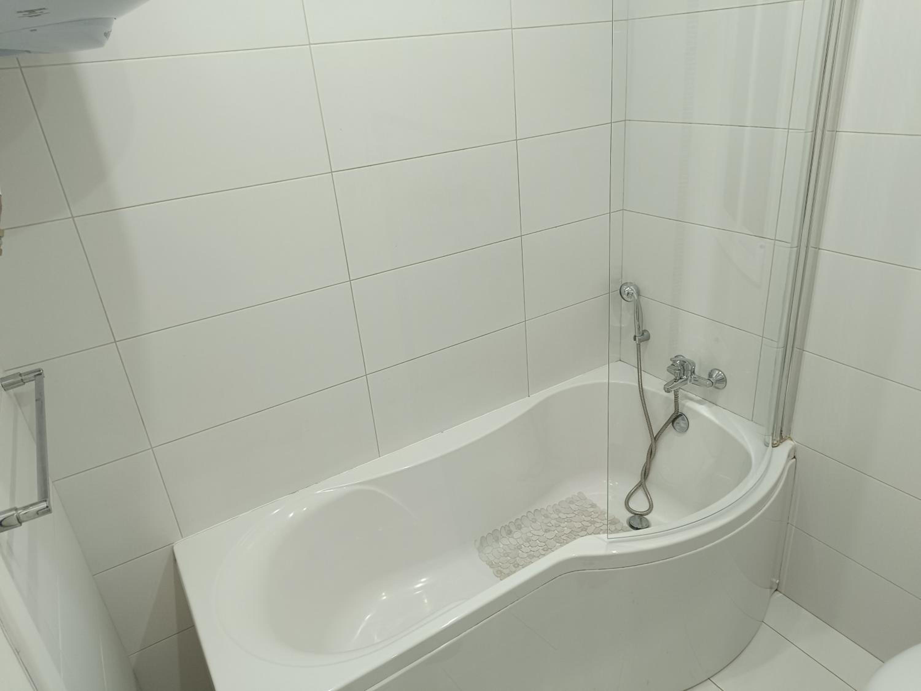 Cosy,central,modern Gem photo 2