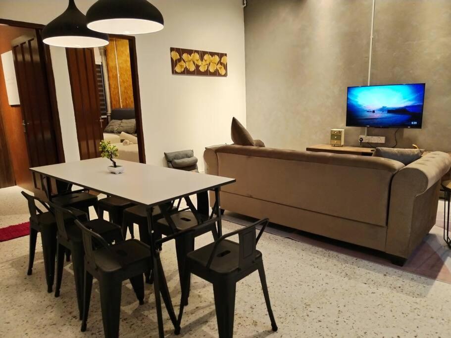 3BR 10pax Taman Hoover, Ipoh by Idealhub photo 3