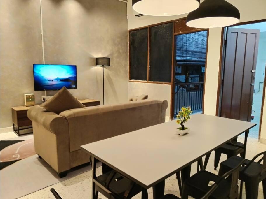 3BR 10pax Taman Hoover, Ipoh by Idealhub photo 5