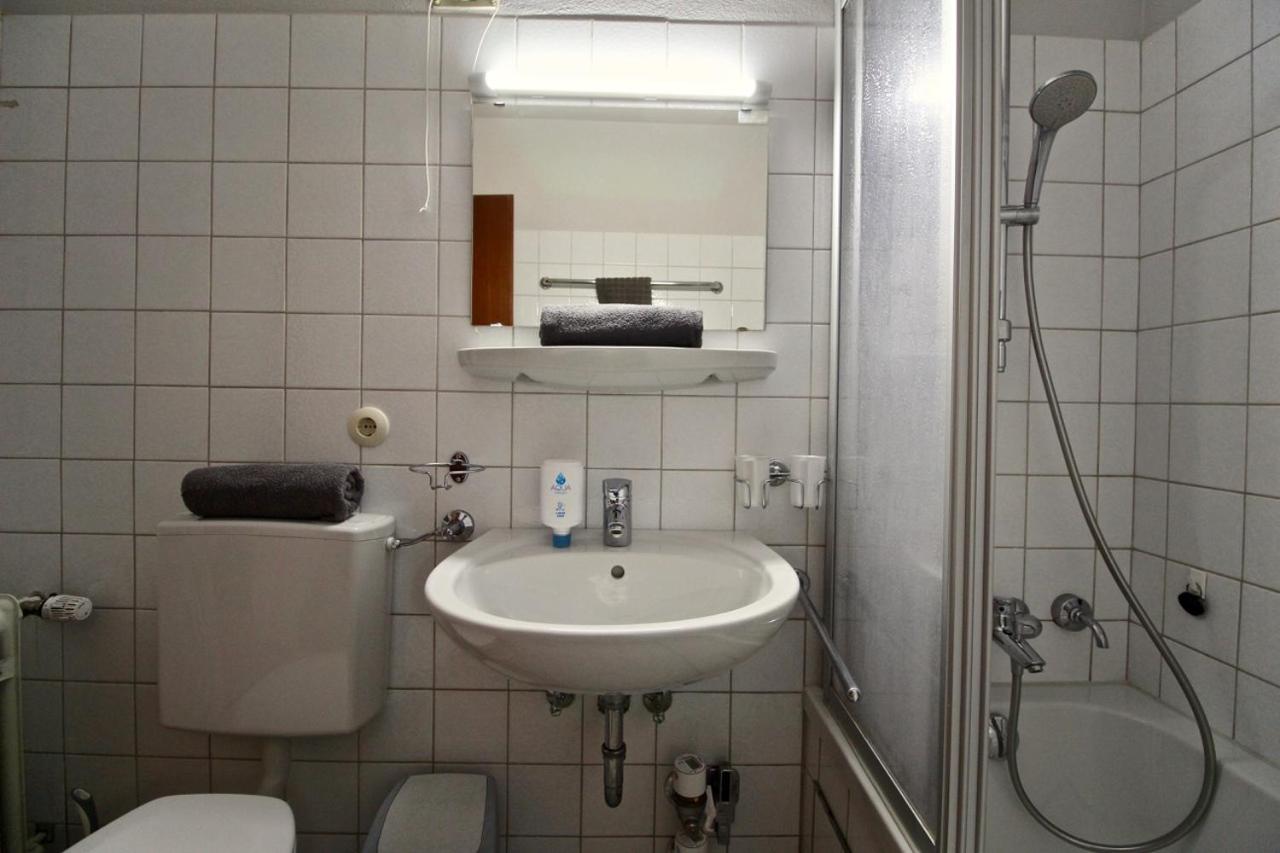 FeWo Louisa en Sipplingen — bathroom