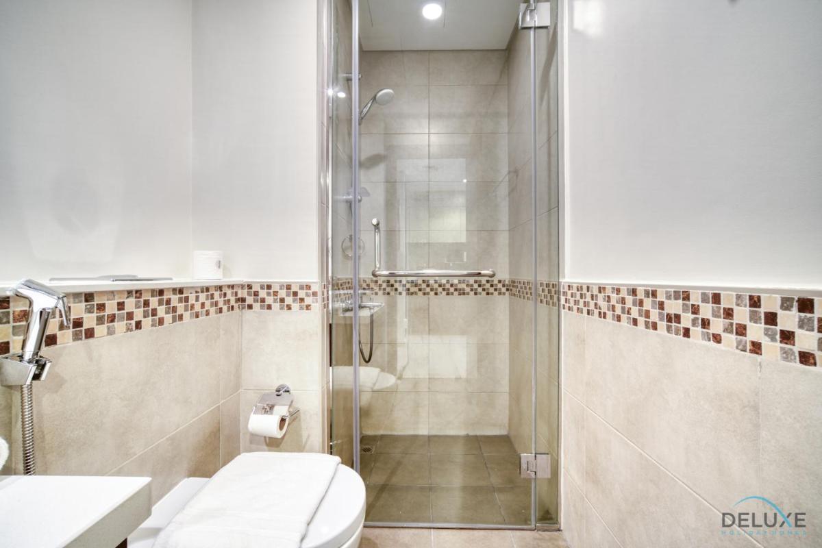 Lavish 1BR at Reva Residences Business Bay by Deluxe Holiday Homes
