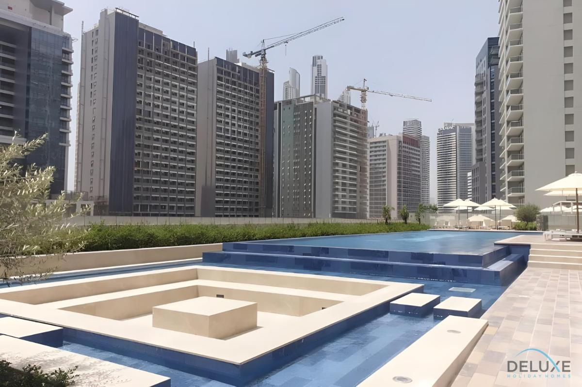Lavish 1BR at Reva Residences Business Bay by Deluxe Holiday Homes