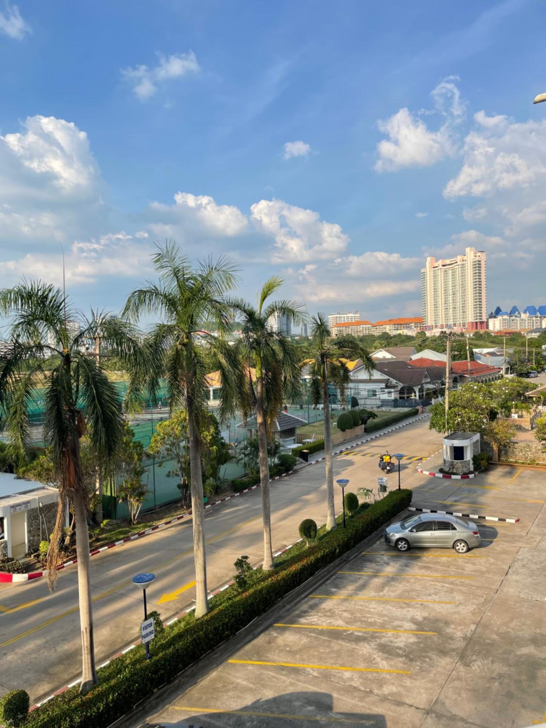 Jomtien Condotel Condominium view 3