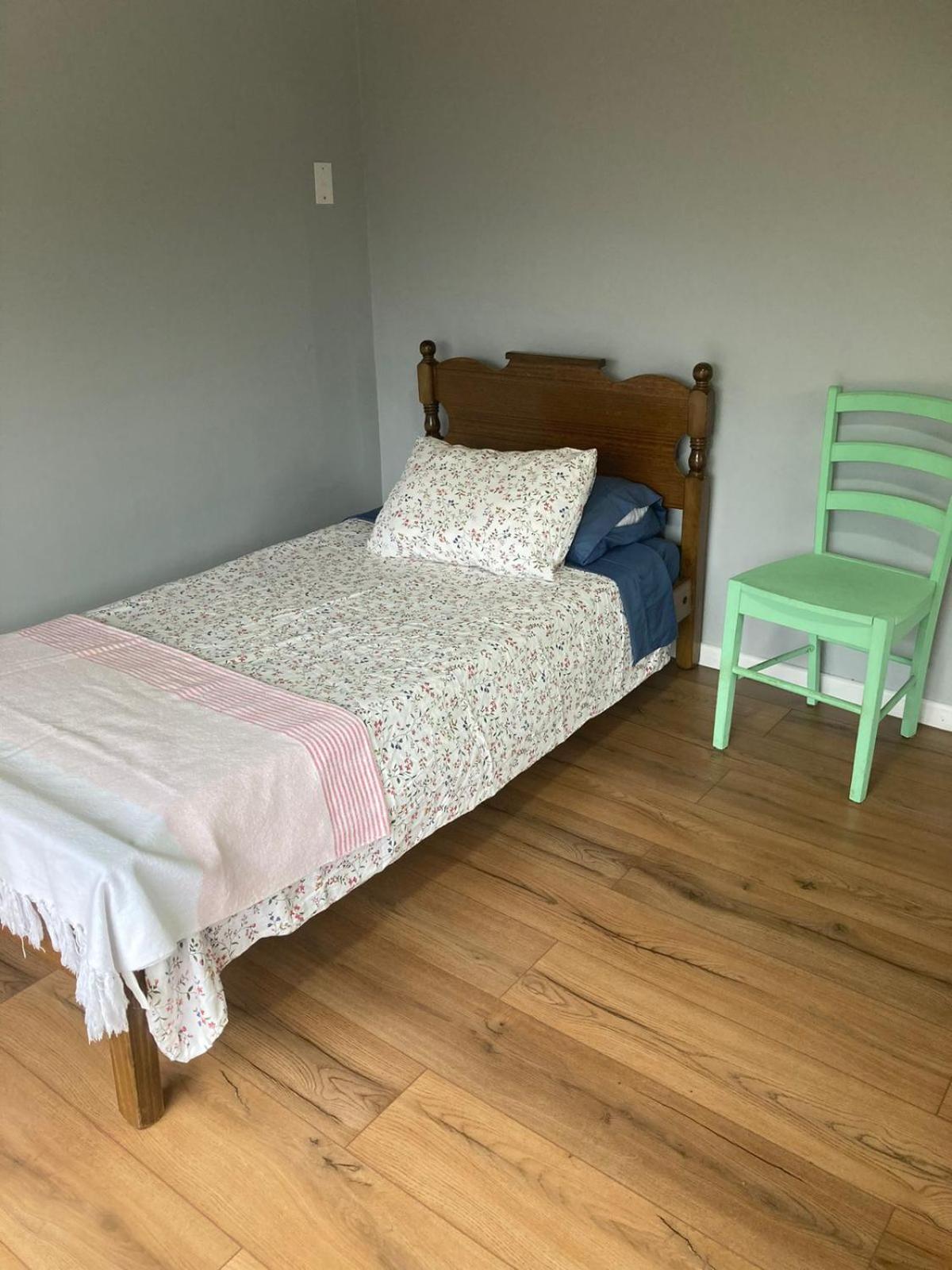 Agradable casa con Tina de agua Caliente y Piscina