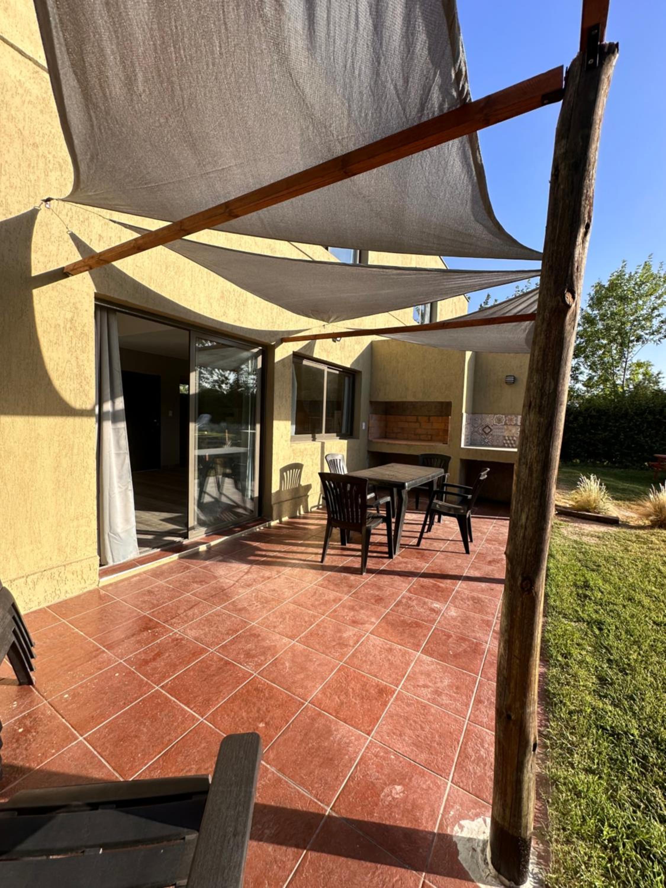 DUPLEX LOS CEREZOS VISTALBA