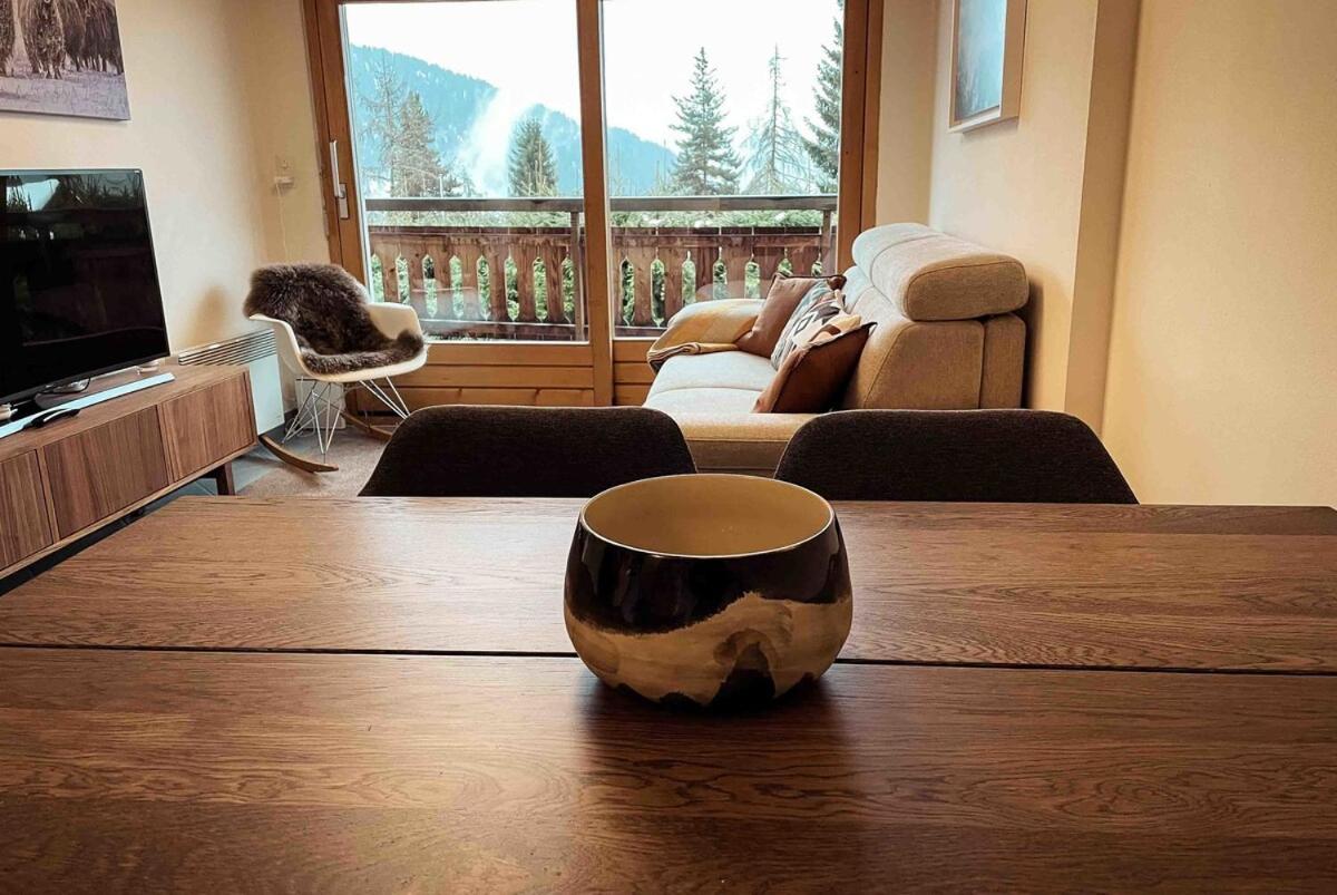 Charming Ski & Golf Retreat in Verbier view 2