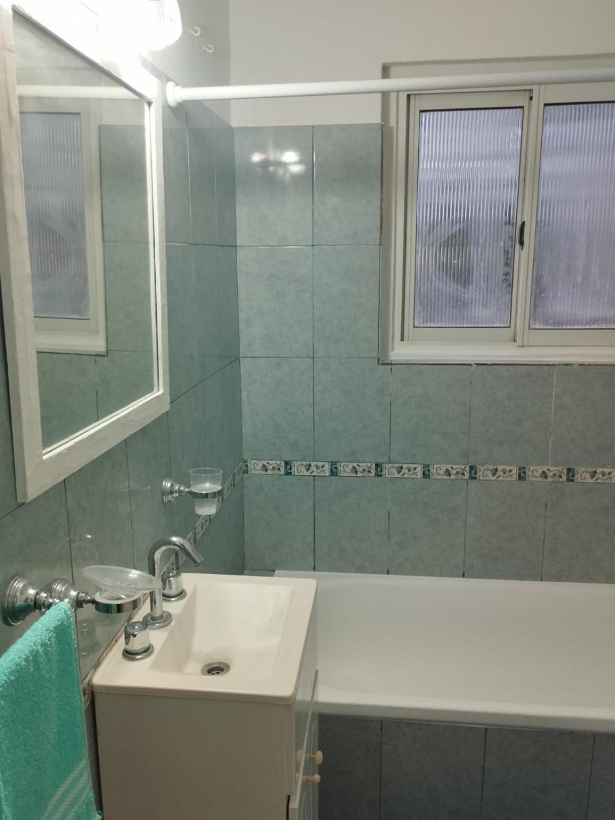 Departamento 3 Ambientes con Cochera y Vigilancia - Contactar al telefono - Es con previa reserva