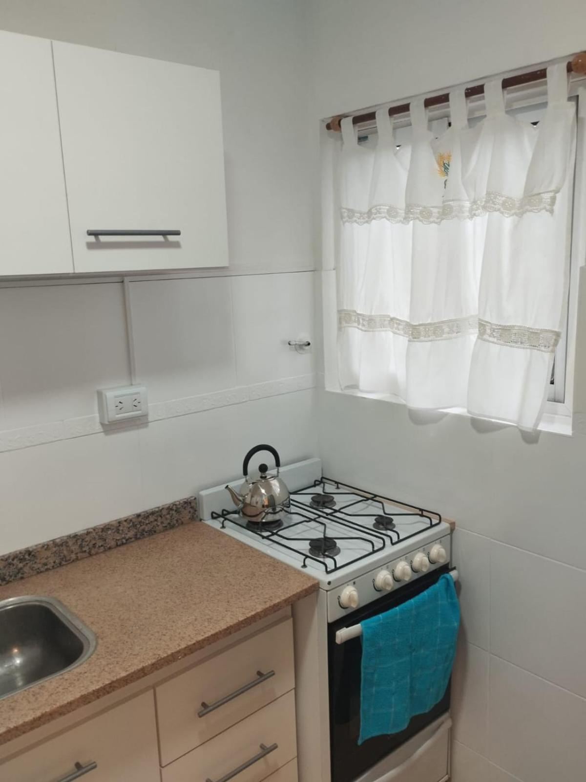 Departamento 3 Ambientes con Cochera y Vigilancia - Contactar al telefono - Es con previa reserva