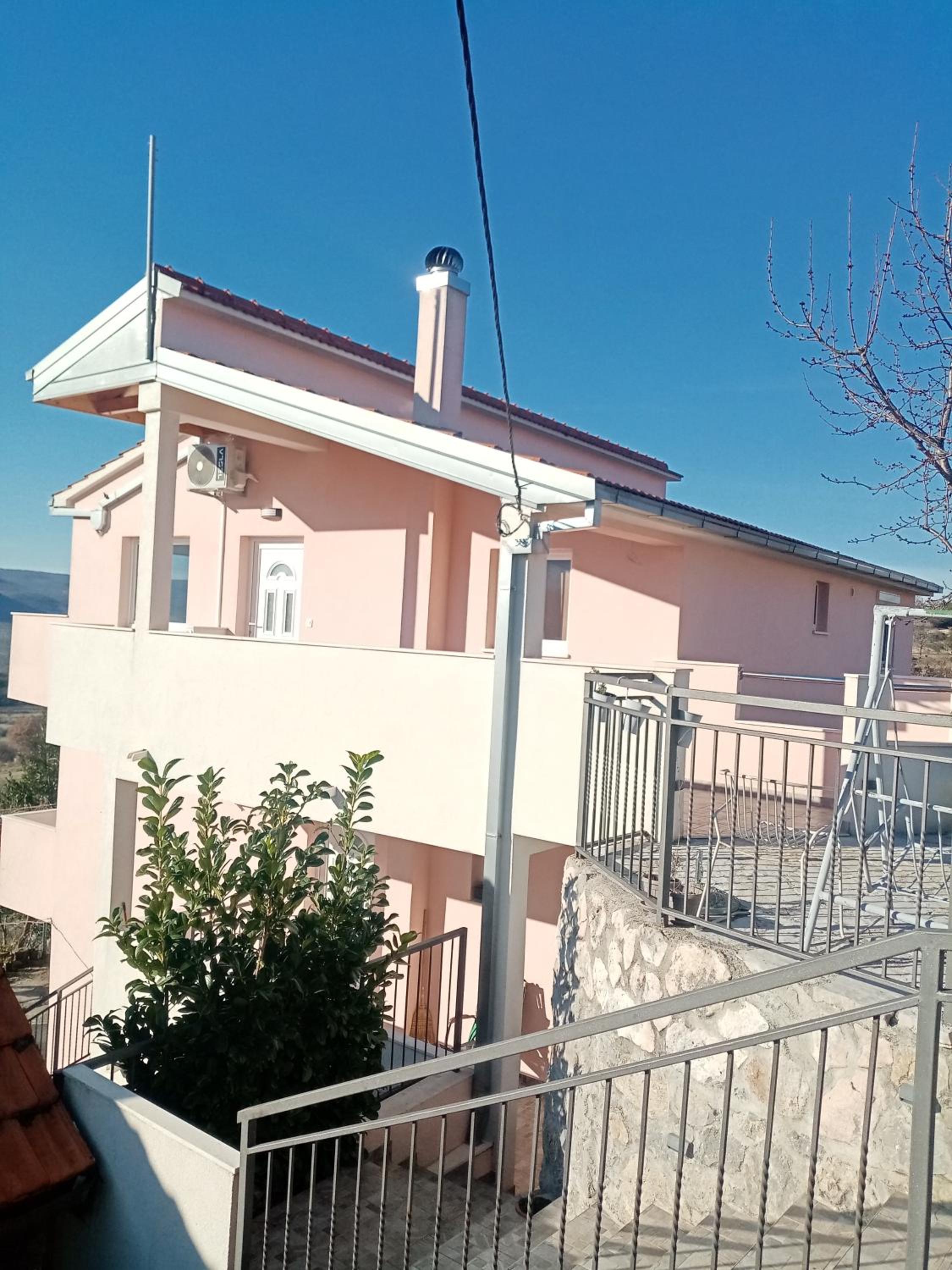 Hotel Apartman Lea - Image 1