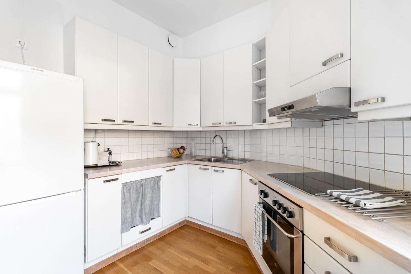 Cozy, spacious and calm apartment - top location view 4