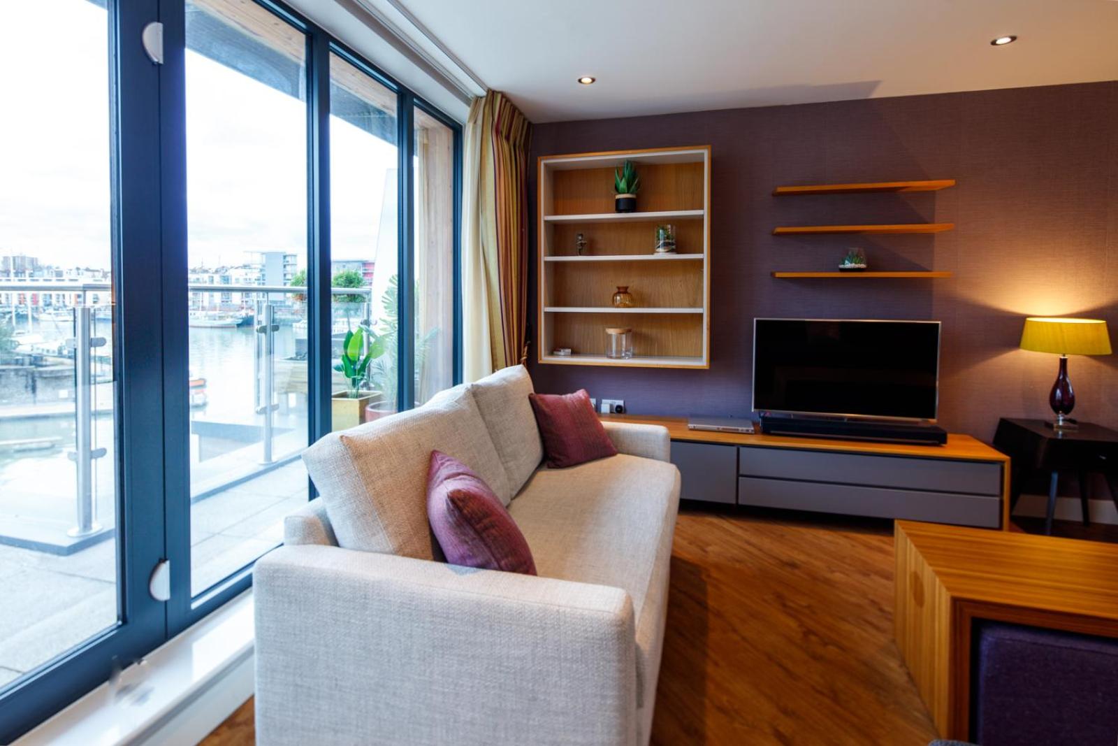 The Boat House Apartment by Cliftonvalley Apartments