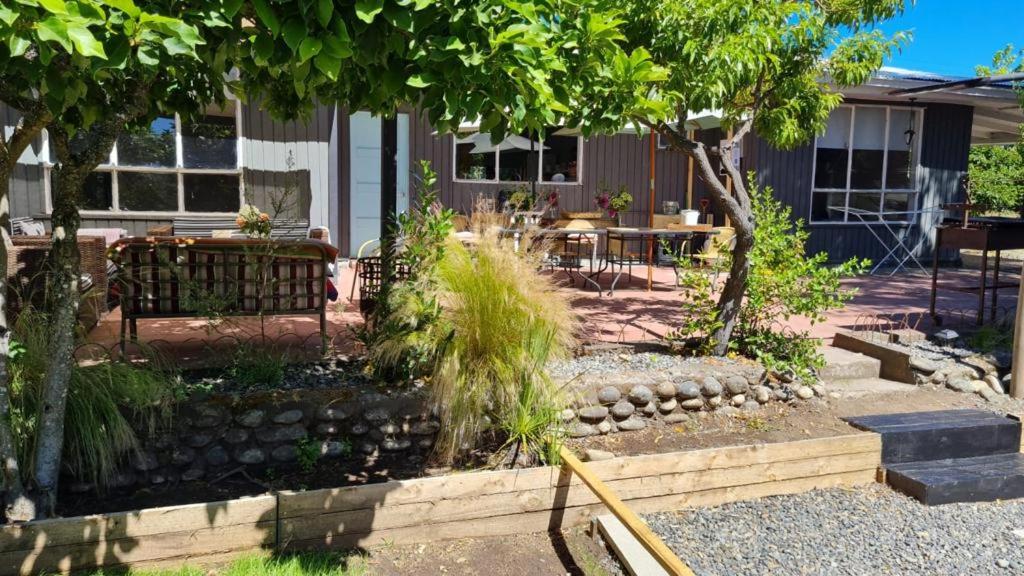 Agradable casa con Tina de agua Caliente y Piscina