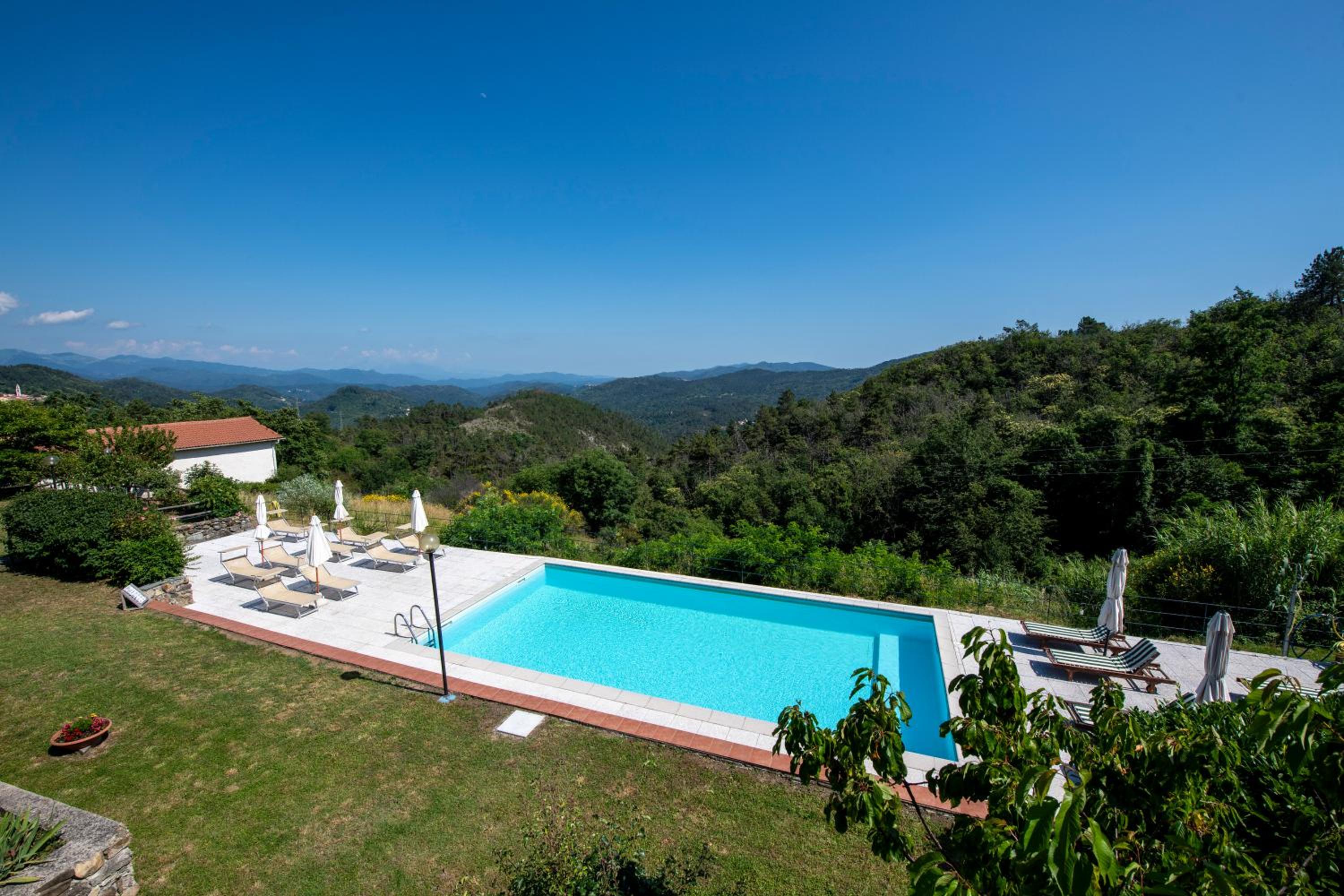 205 - Appartamento Ciliegio, Giardino e Piscina - Residence Cherry House view 3