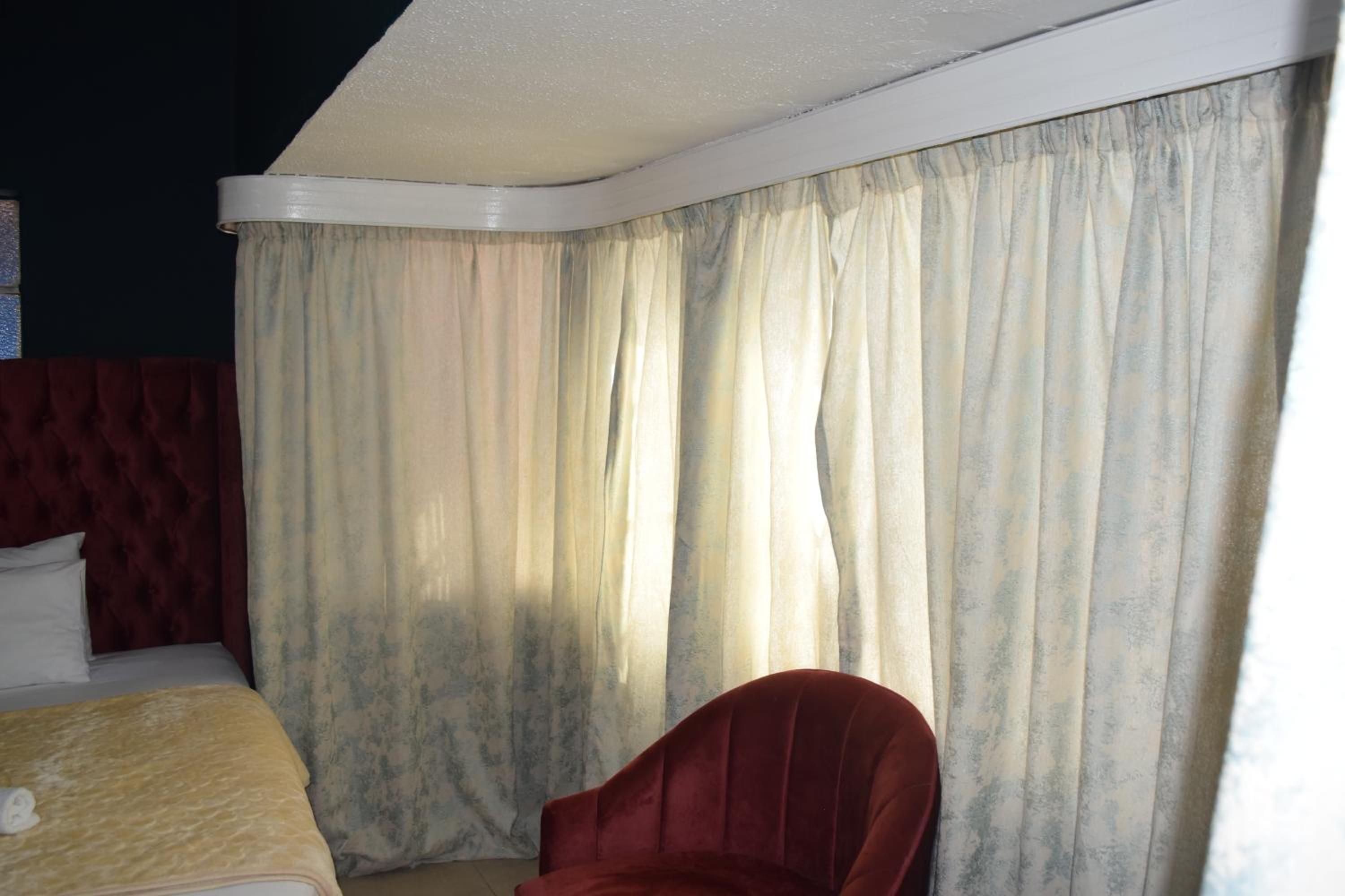 Skypz Lodge