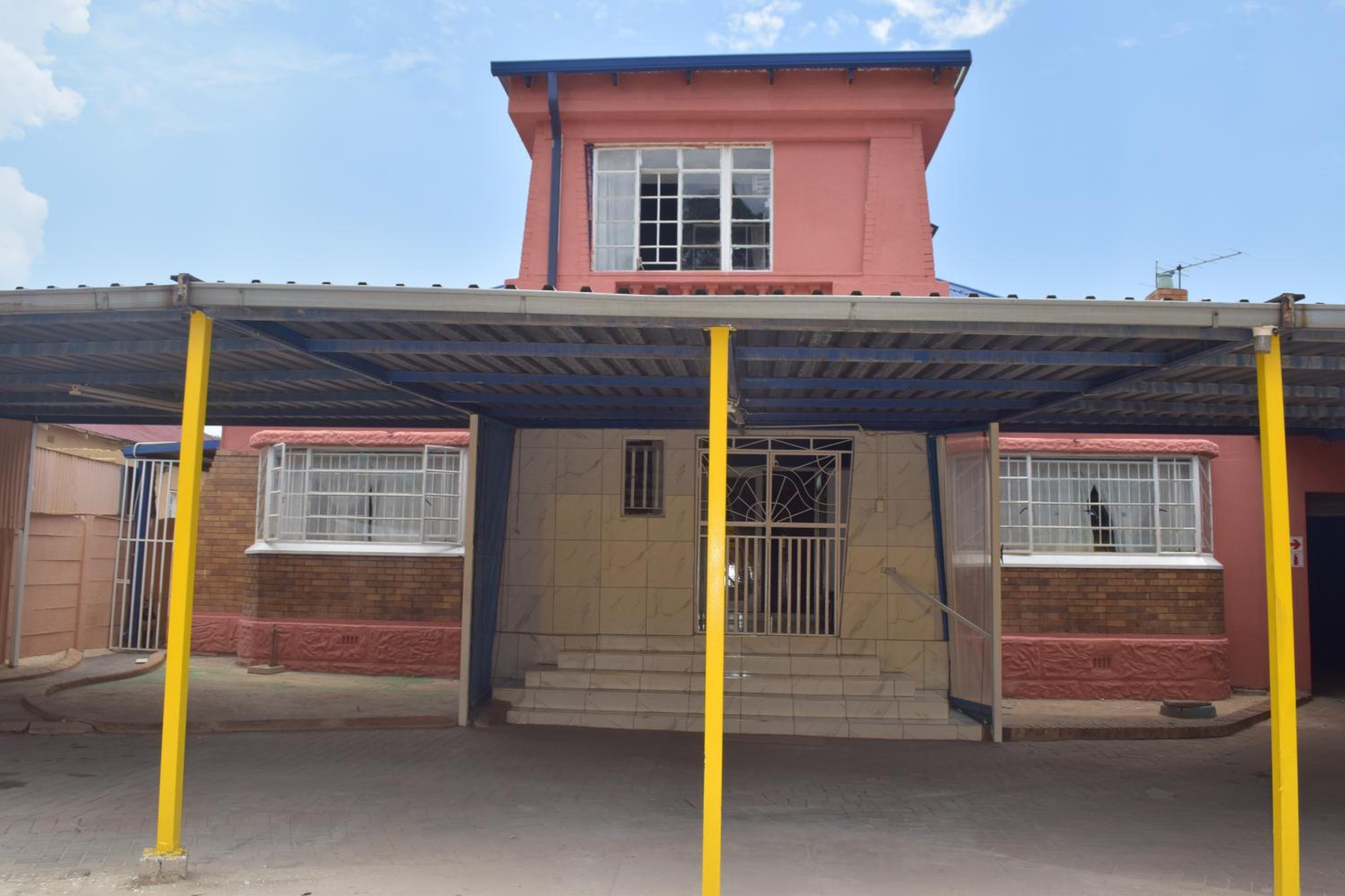 Skypz Lodge