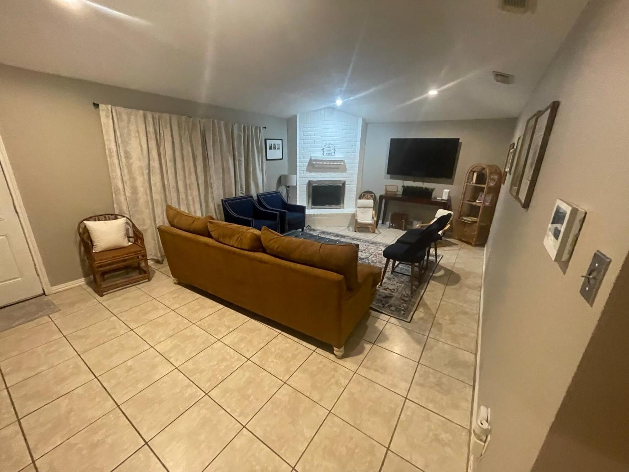 4BR Family Getaway, Pets Welcome, Self Check In!