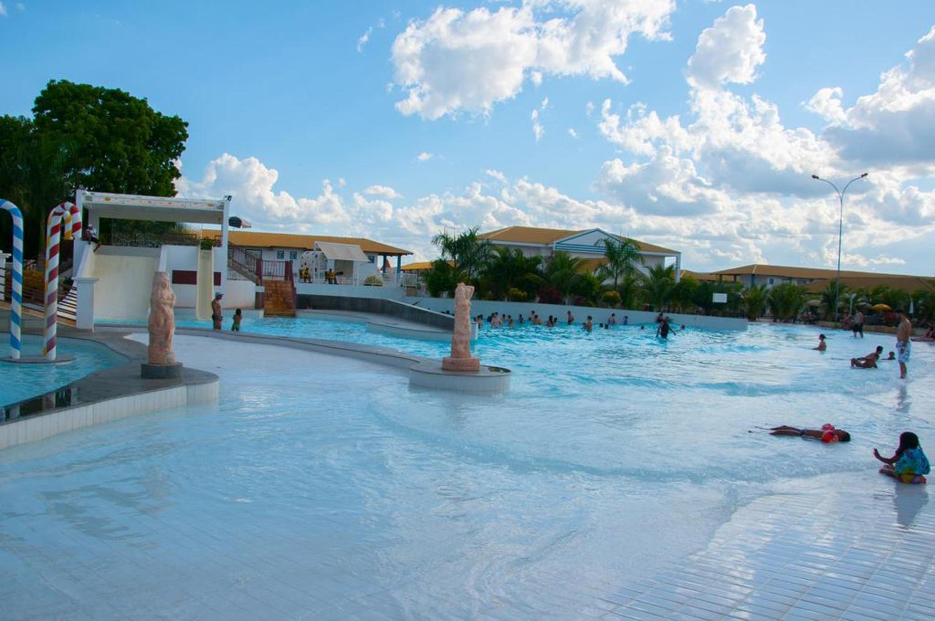 Caldas Novas - Lacqua diRoma - Apto para até 5 pessoas - piscinas 24 horas - Oficial