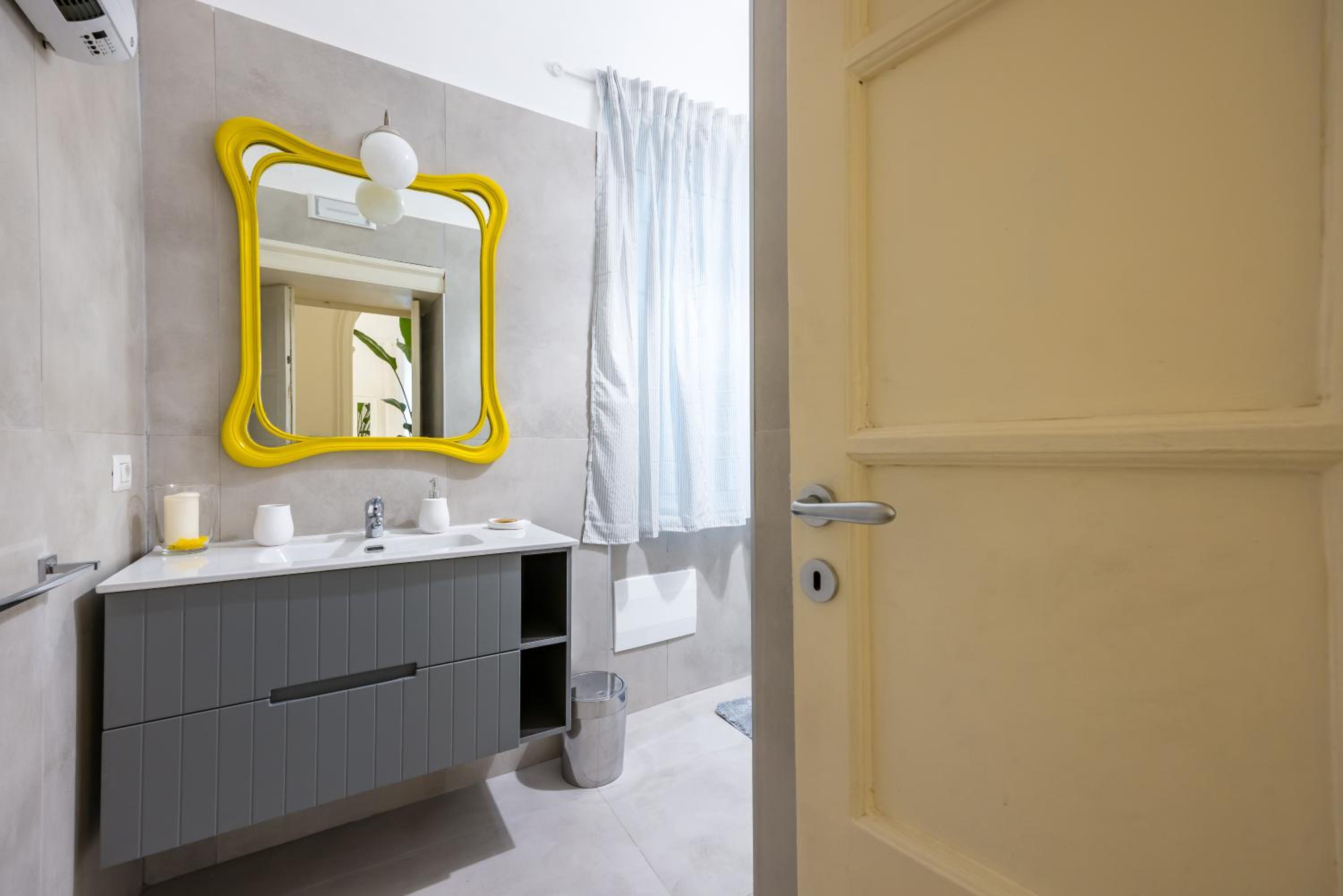 Kea Home, entire house in the heart of Naples