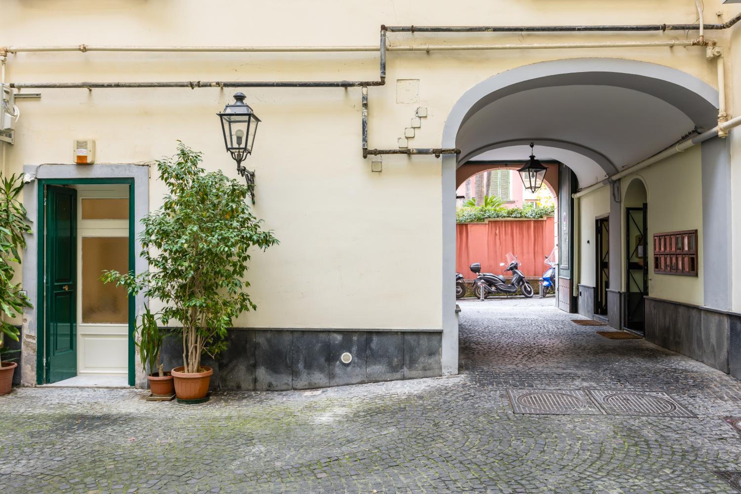 Kea Home, entire house in the heart of Naples