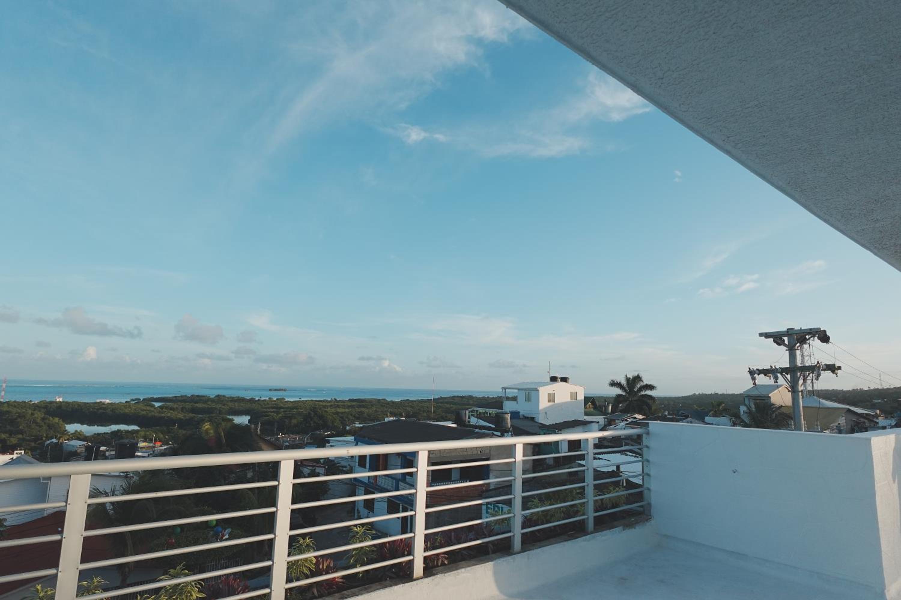 Saphire Apartments