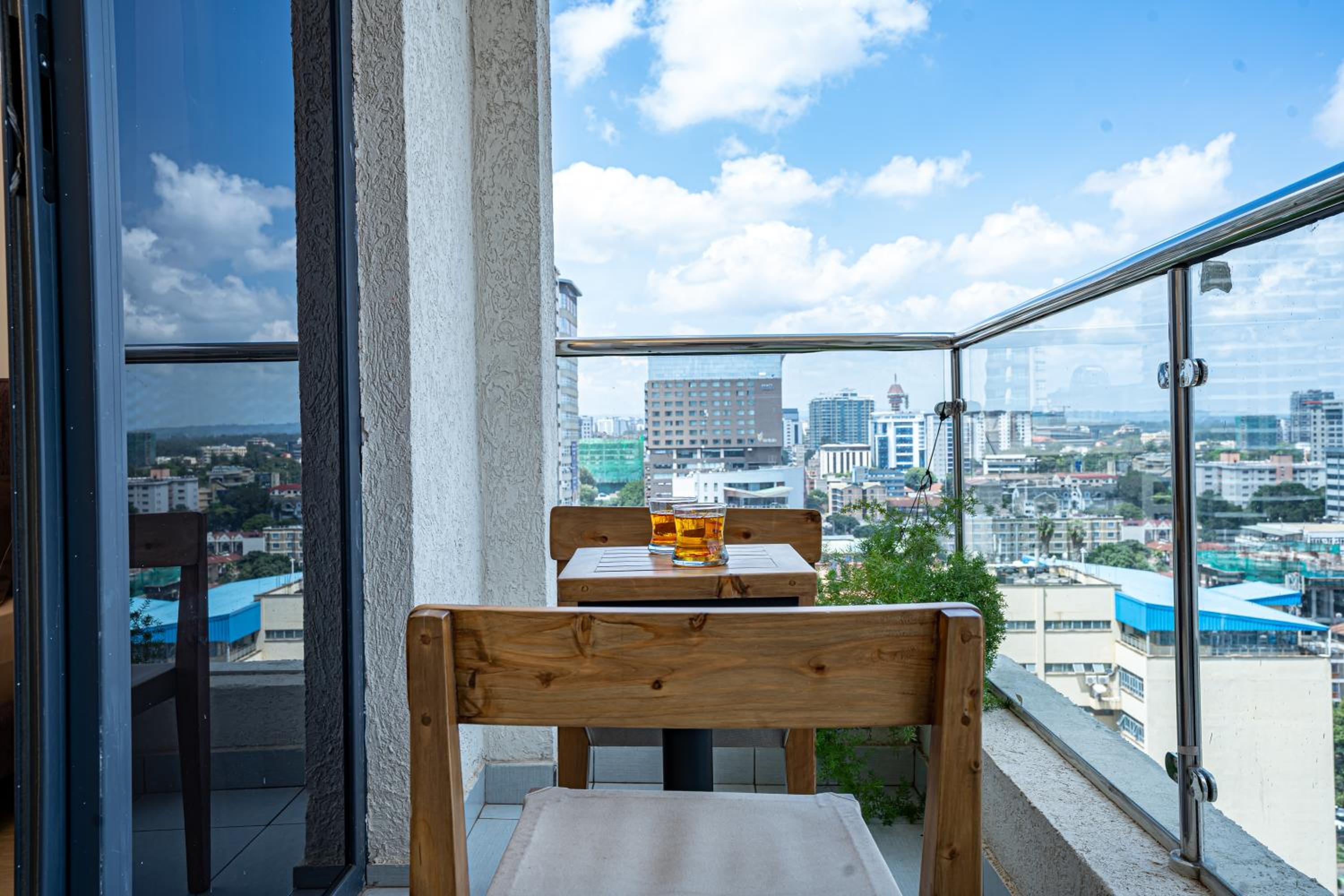 Elite One Bedroom Apartment Westlands, Swimming pool, gym, workspace ,Wonderiss Properties close proximity to GTC, JW Mariott and Kempinski