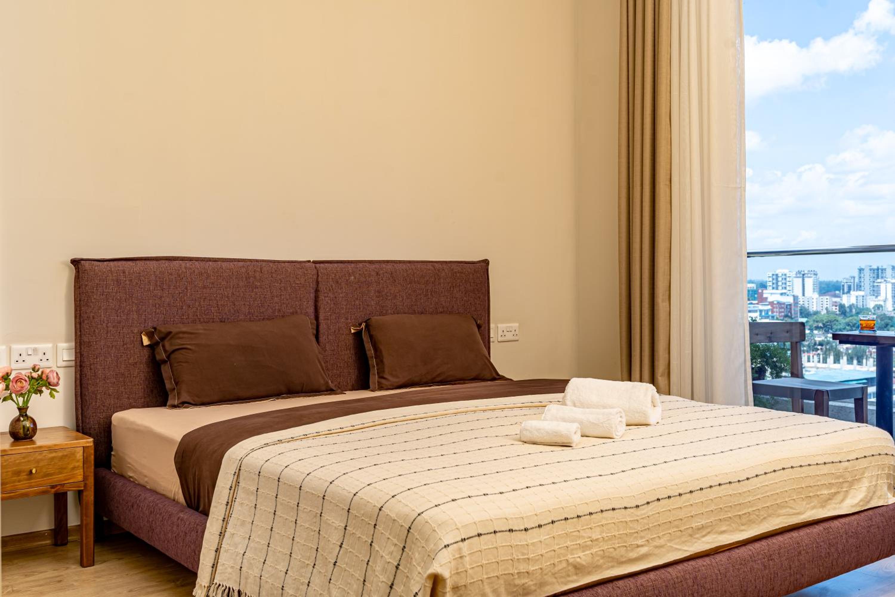 Elite One Bedroom Apartment Westlands, Swimming pool, gym, workspace ,Wonderiss Properties close proximity to GTC, JW Mariott and Kempinski