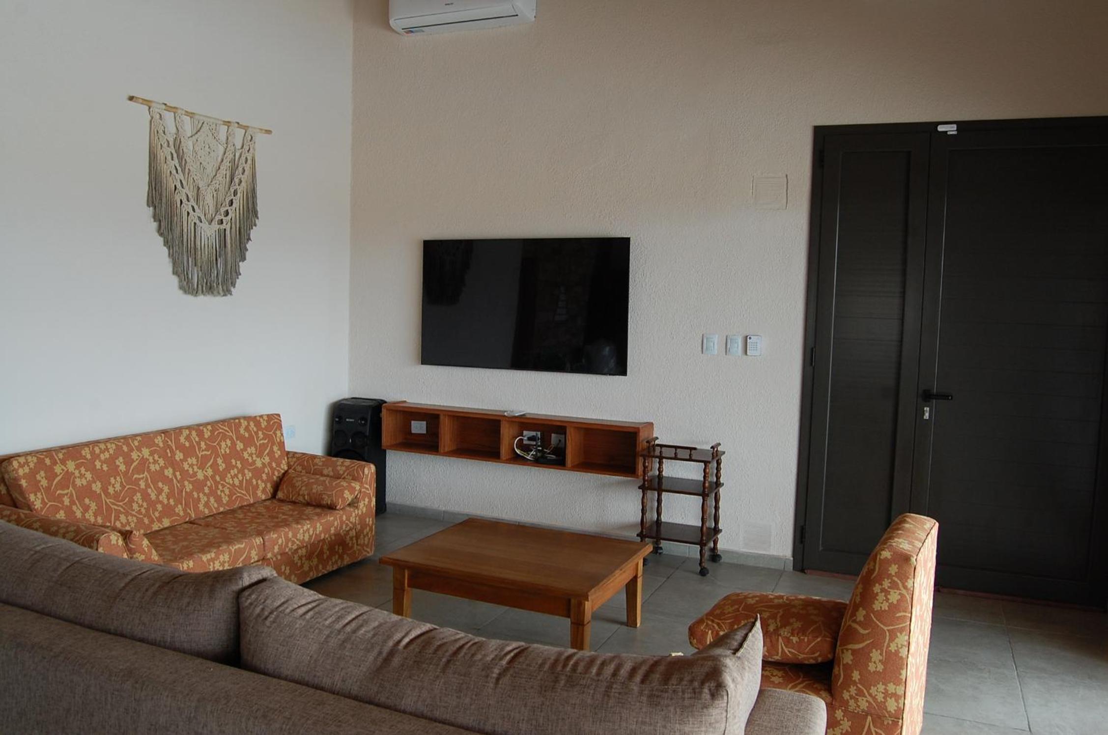 Casa Rojo Teja