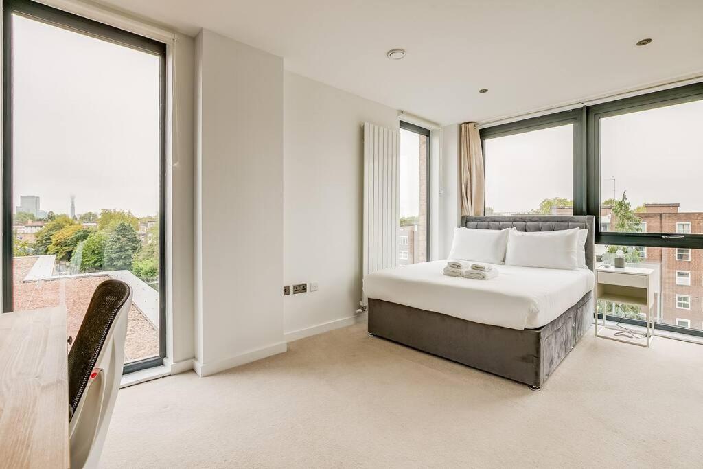 Last-Minute Grabs l Cozy Apt in Camden Town By Capital Retreats Short Lets & Serviced Accommodation London With Balcony, Free WiFi