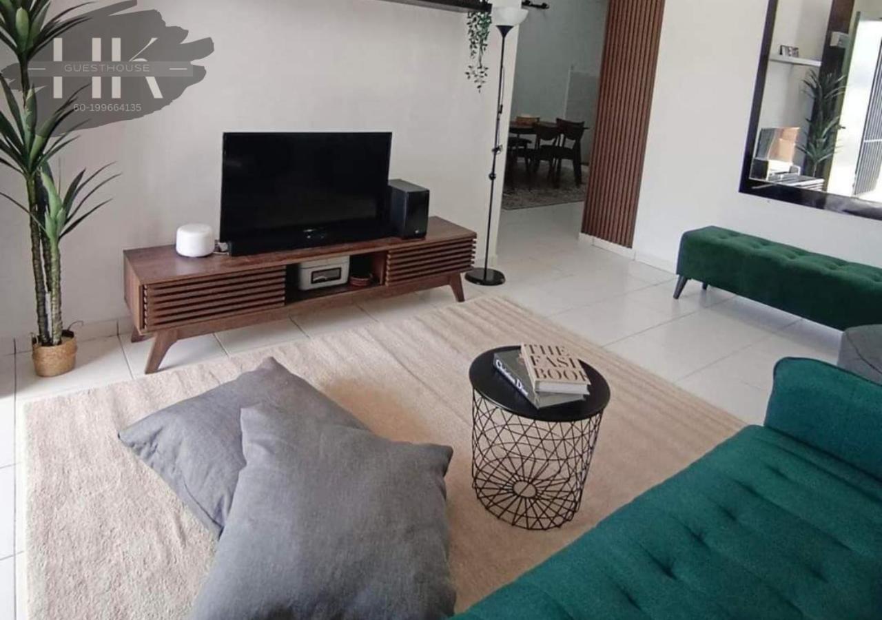 3 Bedroom - HK Guesthouse Jerantut Pahang photo 4