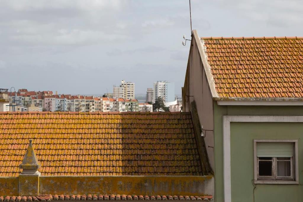 Vintage Lisboa Apartment view 3
