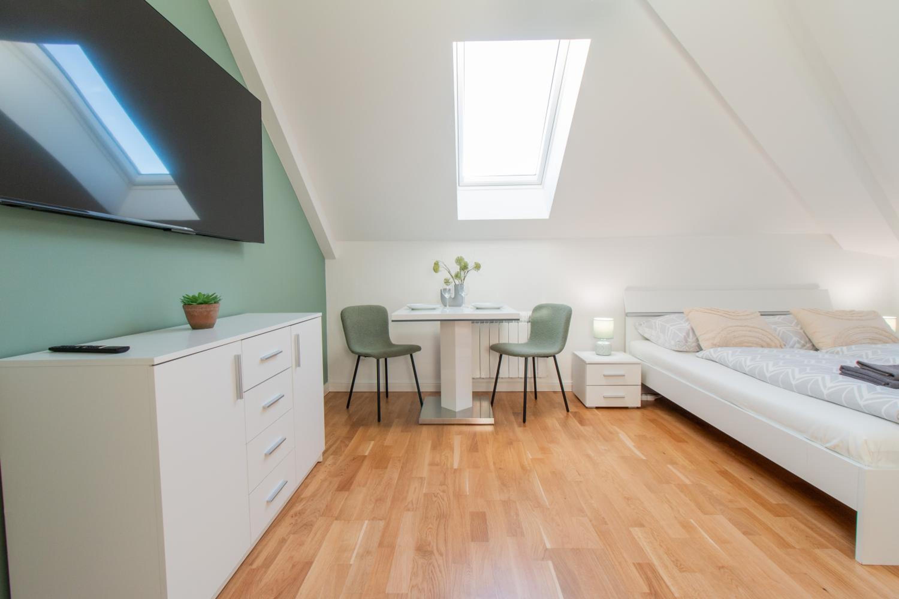 Washingtonova CR apartments