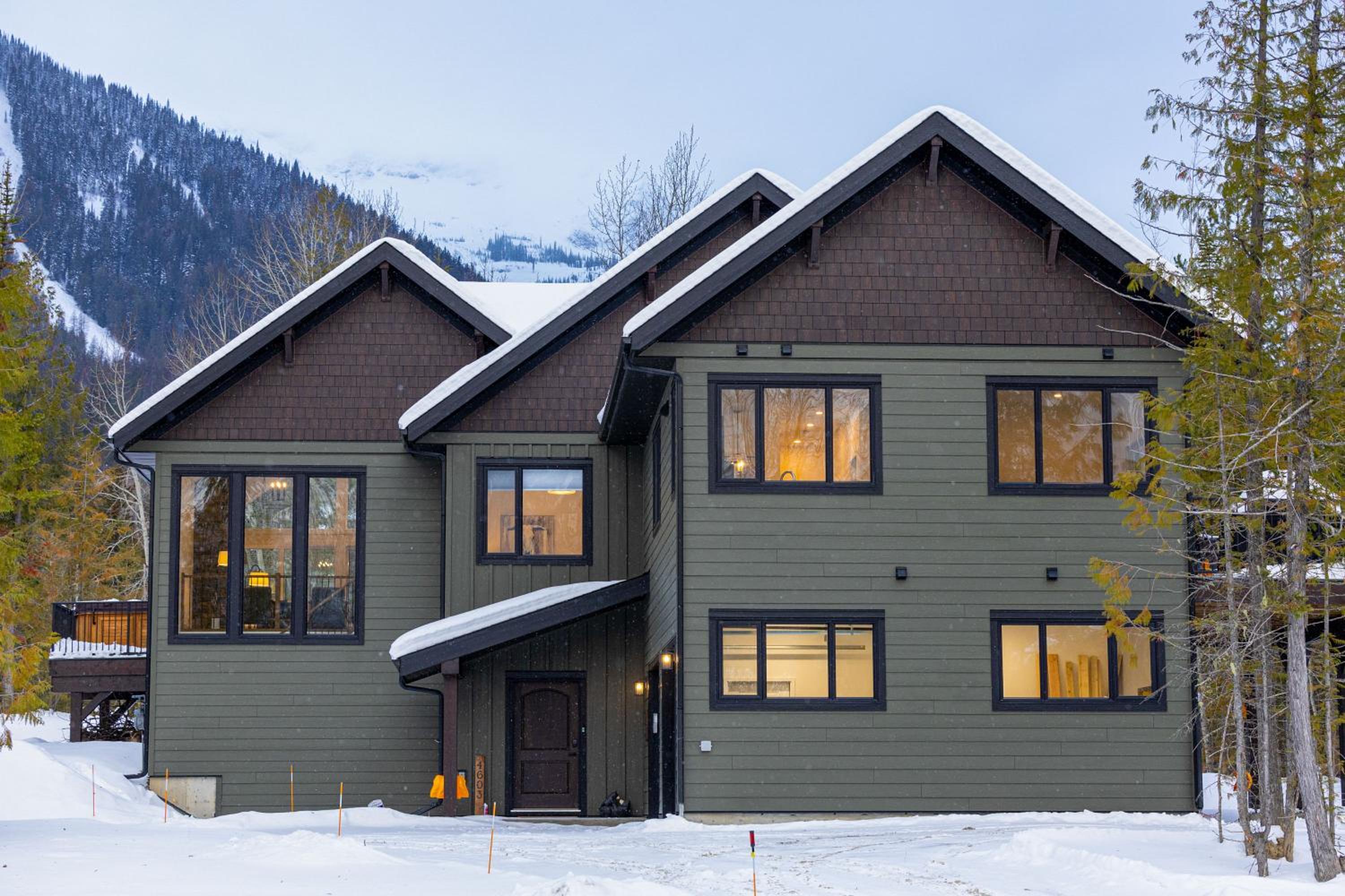 Powder House Chalet by Fernie Central Reservations