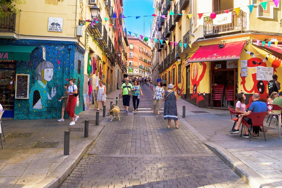 Cómoda Habitación Doble cerca de los lugares emblemáticos de Madrid