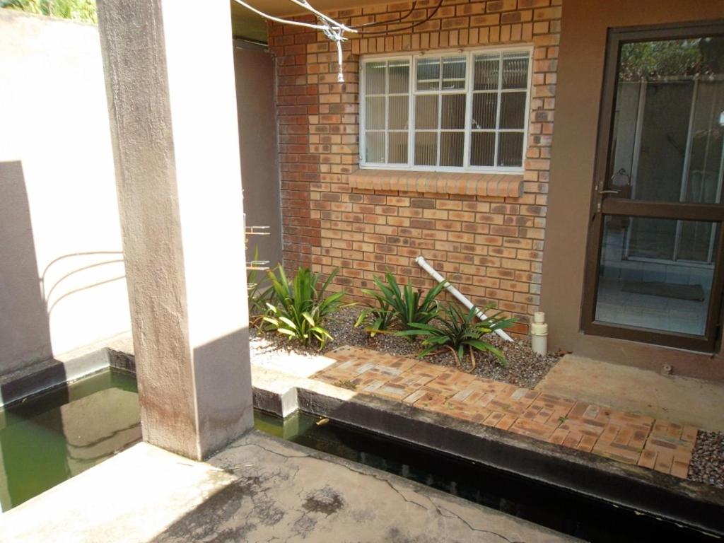 Photo 32