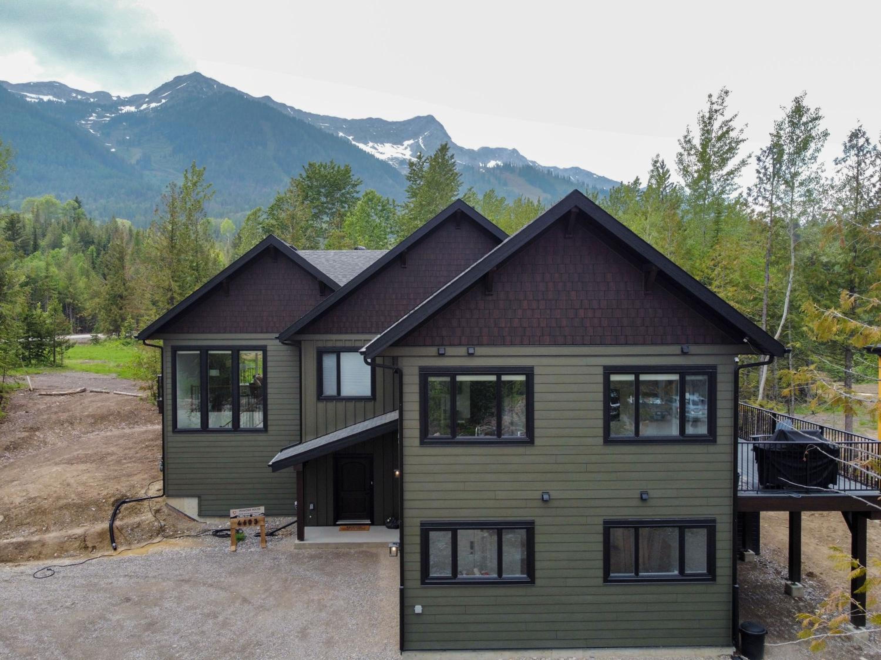Powder House Chalet by Fernie Central Reservations