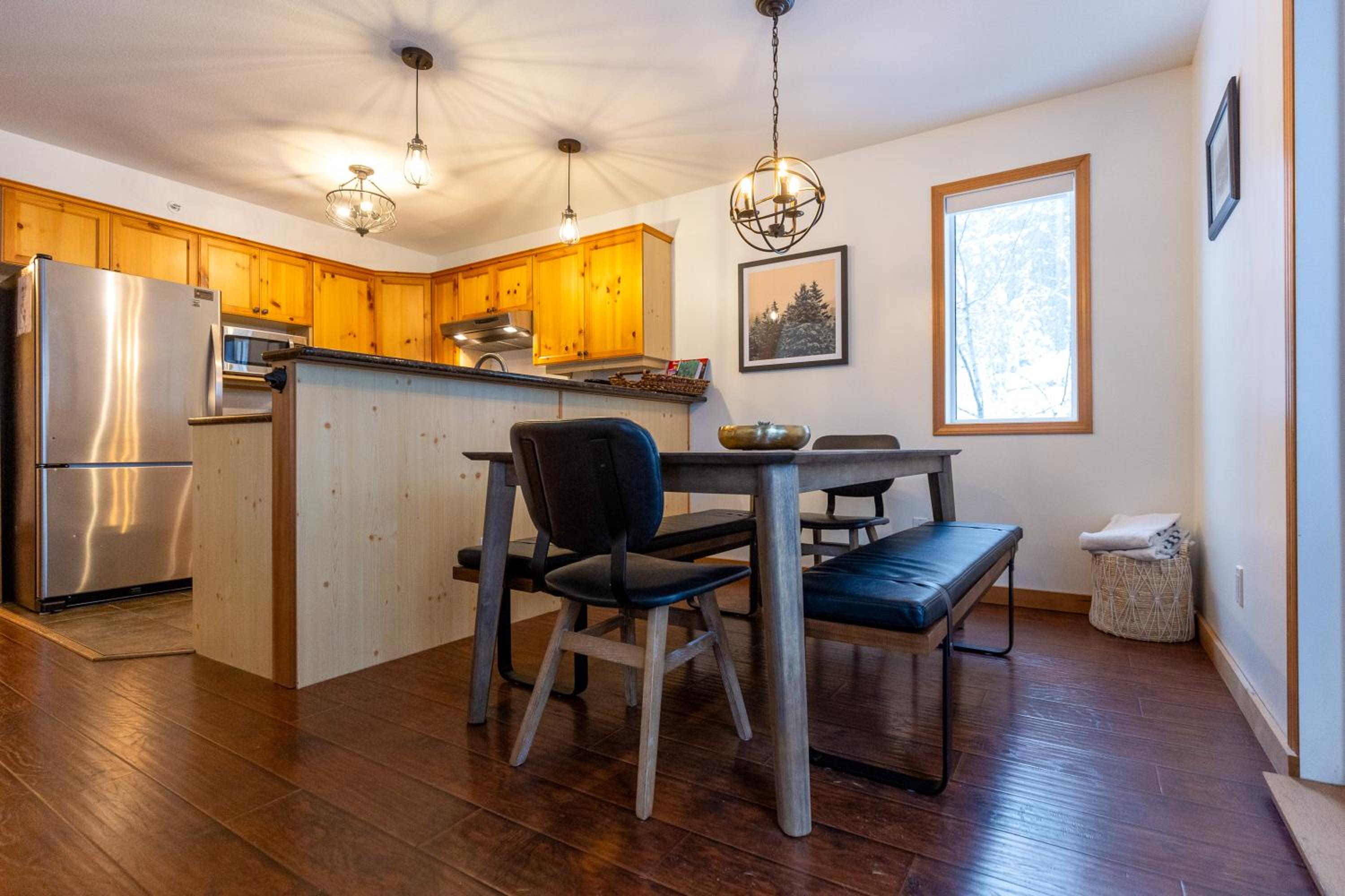 Fernie Vacations - Stone Creek Chalets by Fernie Central Reservations - Property Image 19