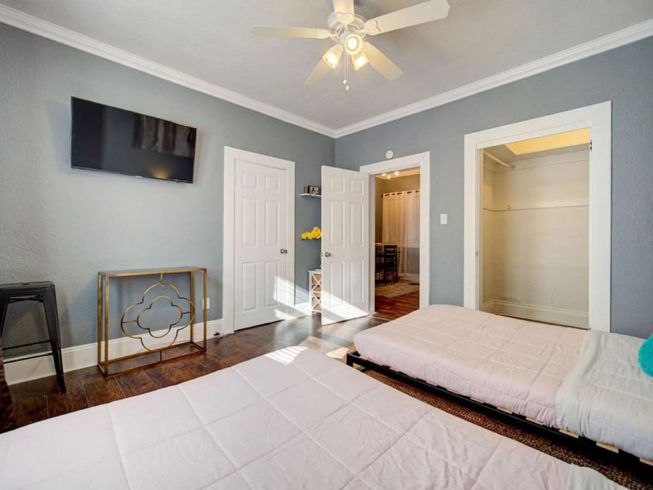 Modern Westshore