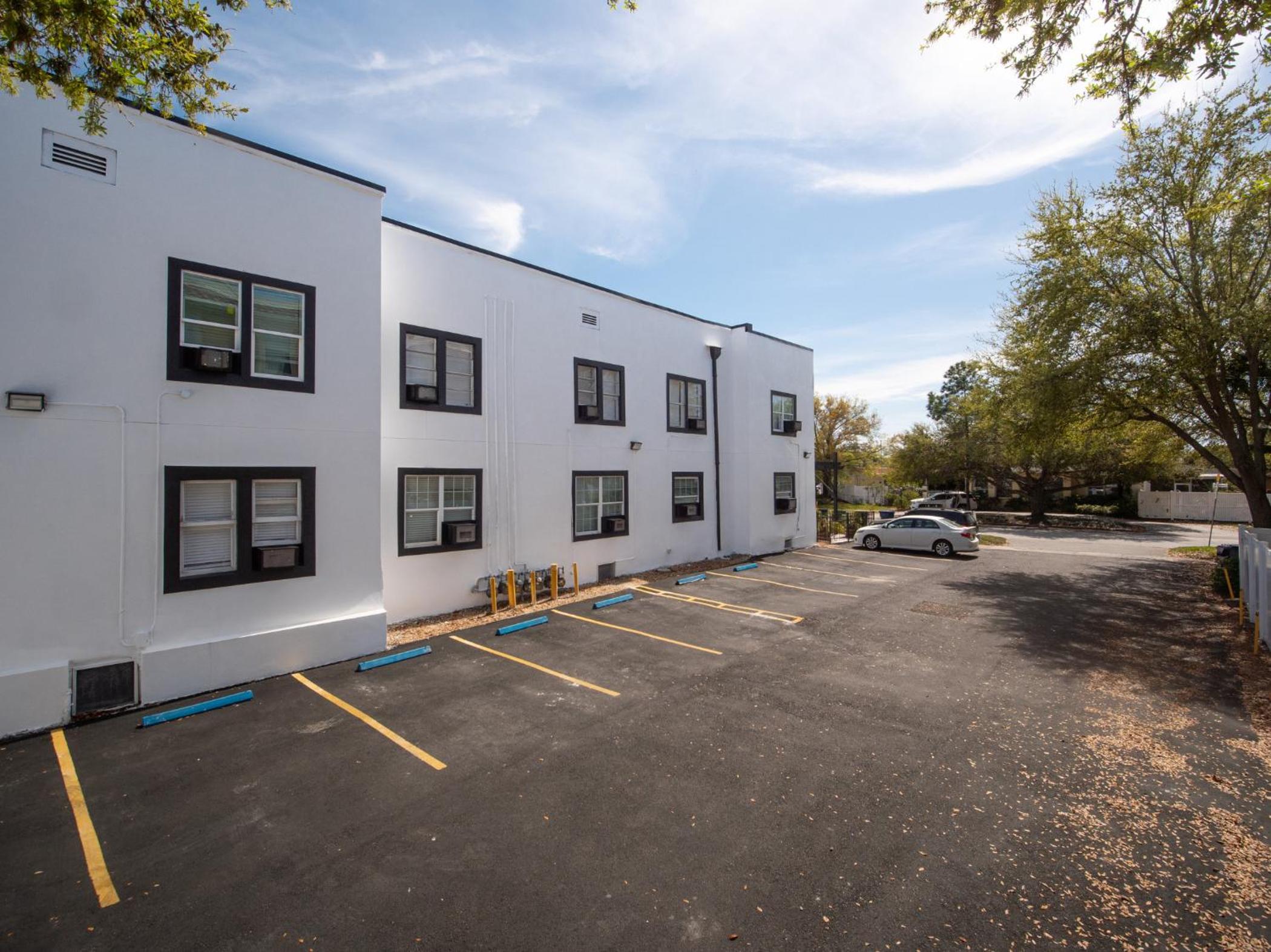 Modern Westshore