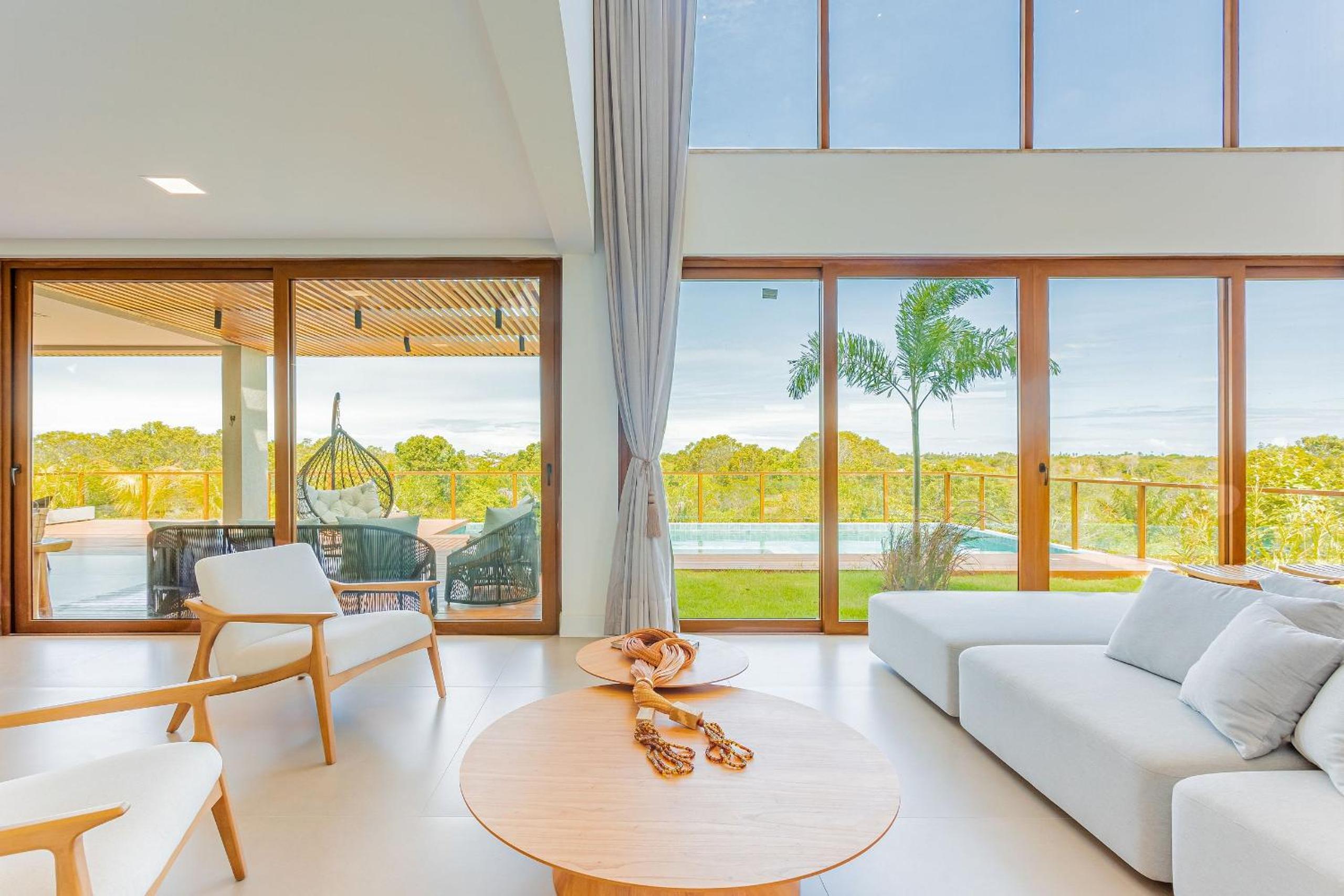 PF54 High Standard House with 5 Suites with Maid Included and Electric Vehicle Charger - Praia do Forte